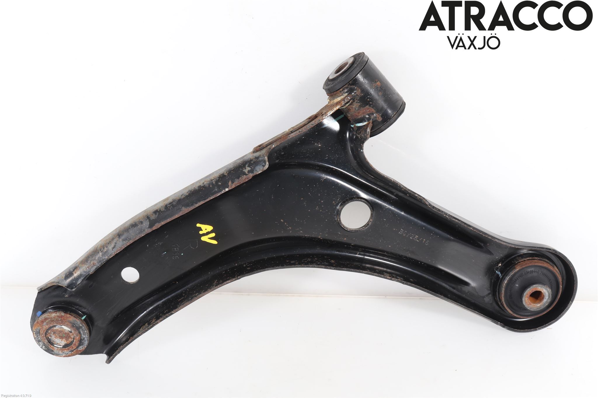 Suzuki SX4 S-CROSS 14-21 Bärarm Fram Undre Hö
