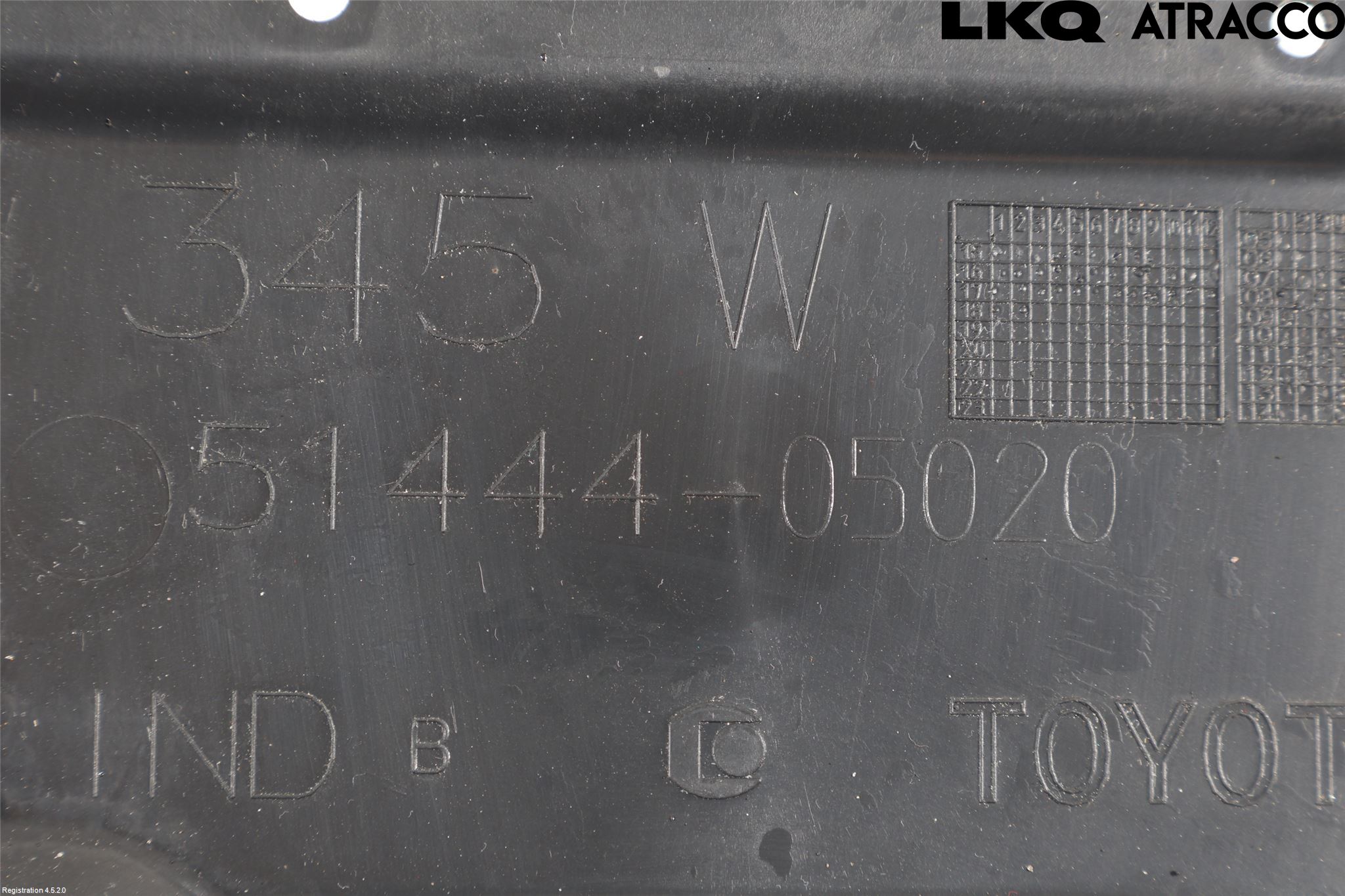 Toyota AURIS 13-19 Hasplåt Plåt-Plast