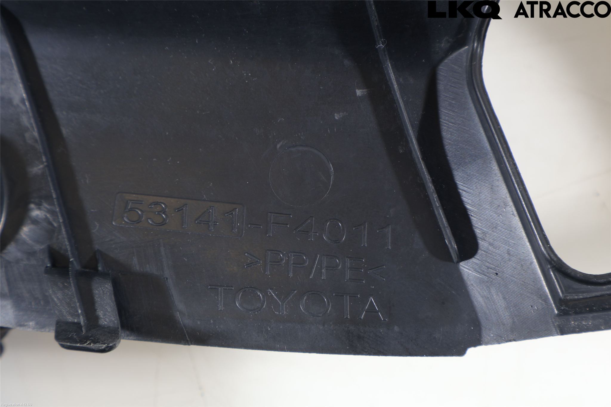 Toyota C-HR 16-23 Täckplast Front