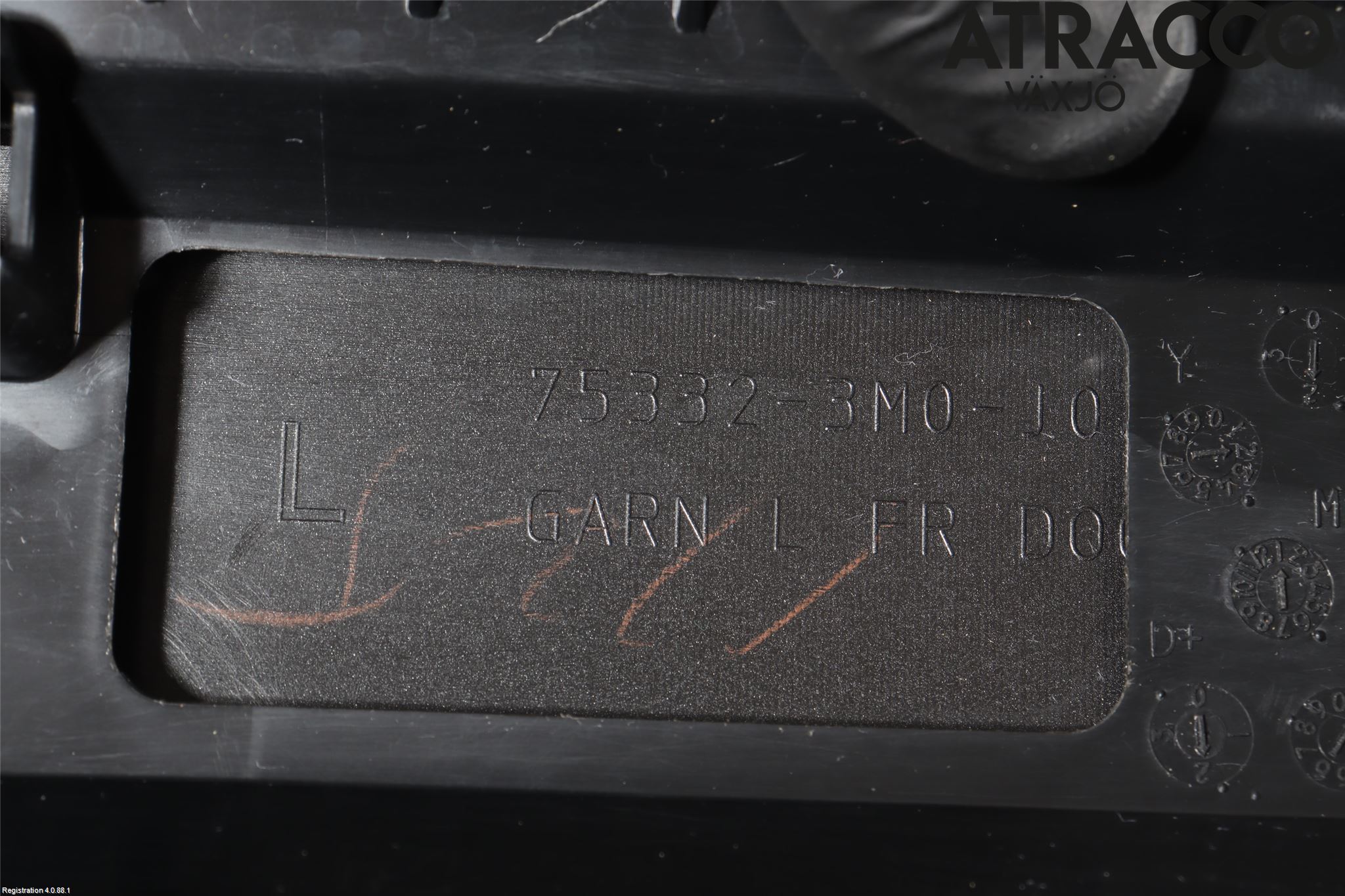 Honda HR-V 21- Dörr Dekorlist Fram Vä