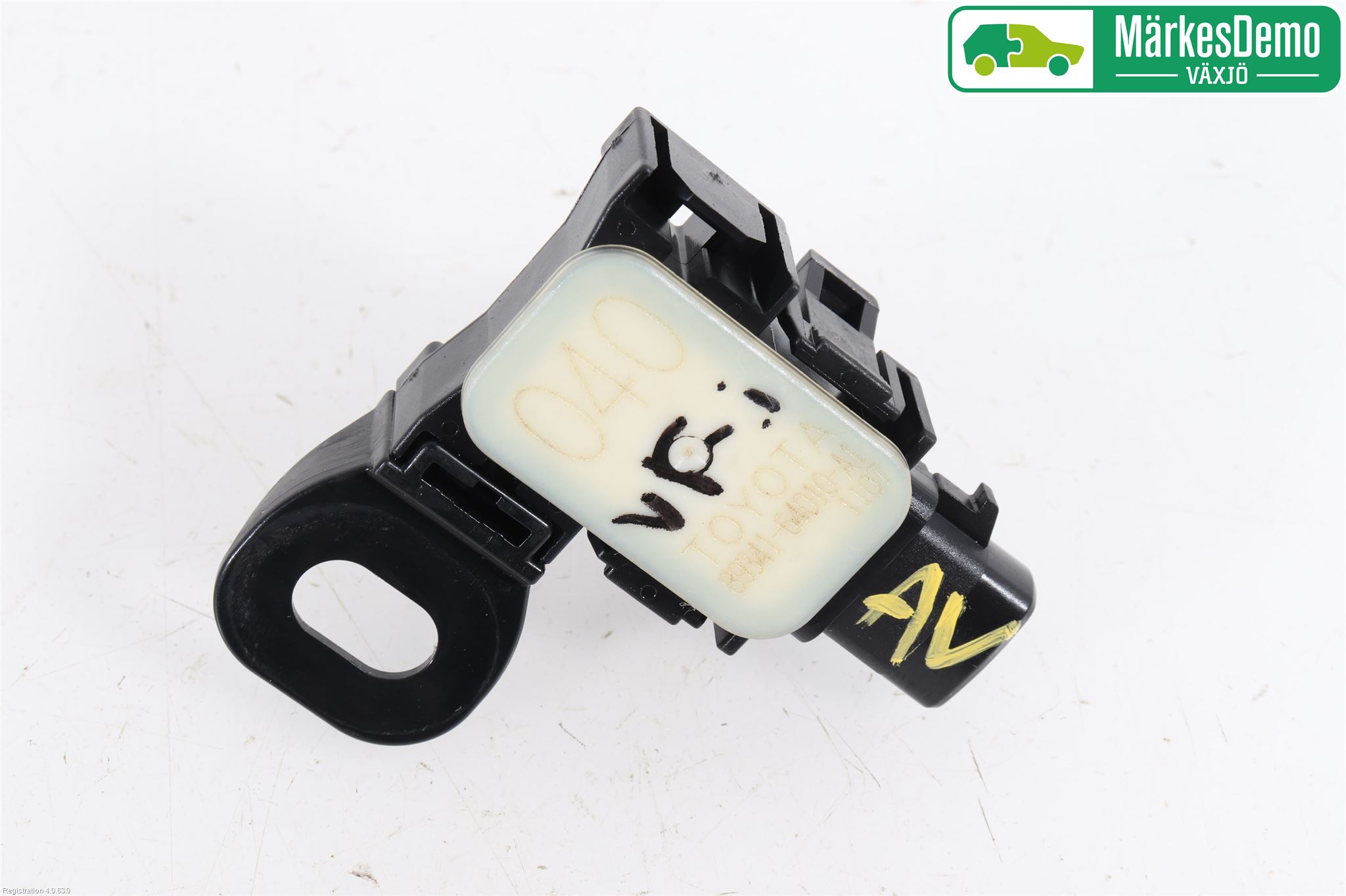 Toyota VERSO 09-18 Parkeringshjälp Frontsensor