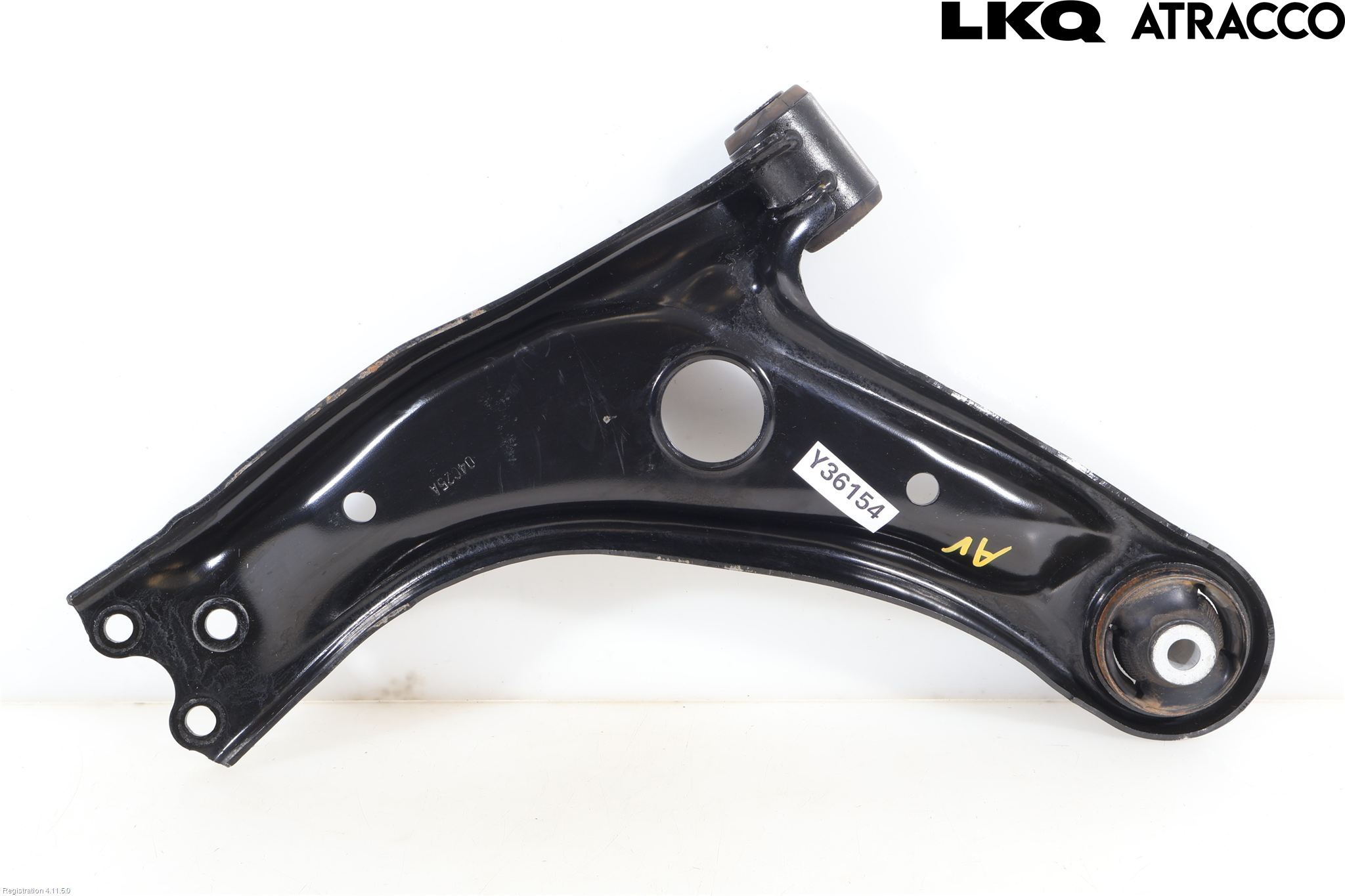 Toyota YARIS CROSS XP21 21- Bärarm Fram Undre Hö