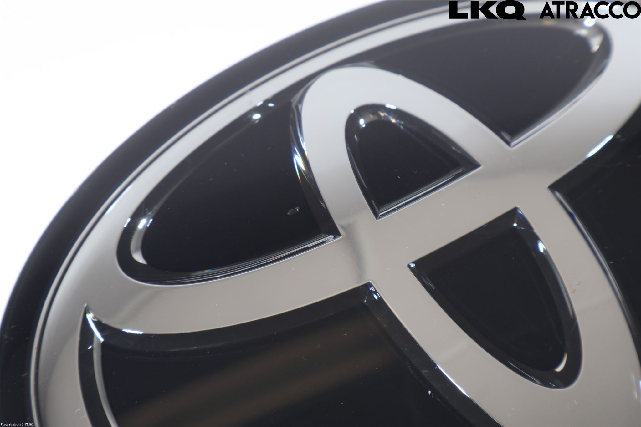 Toyota COROLLA CROSS XG10 22- Emblem