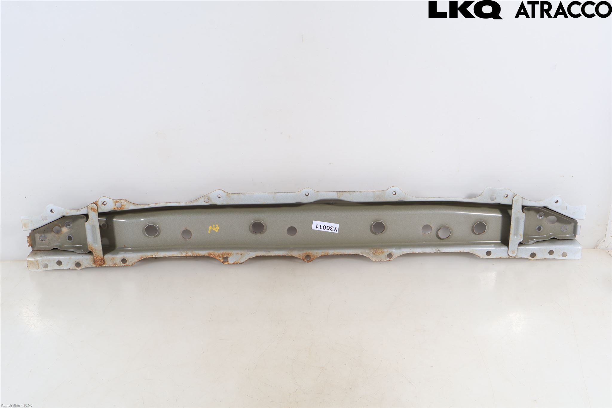 Toyota YARIS XP130 12-14 Frontplåt Undre