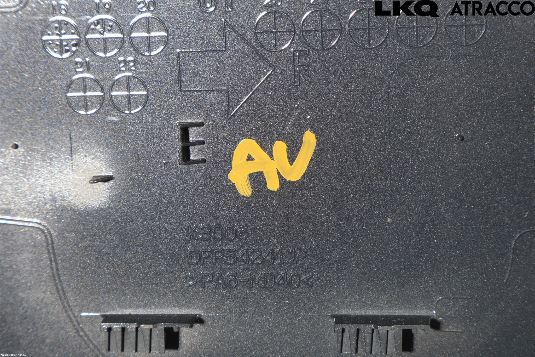 Mazda CX-30 20- Tanklucka