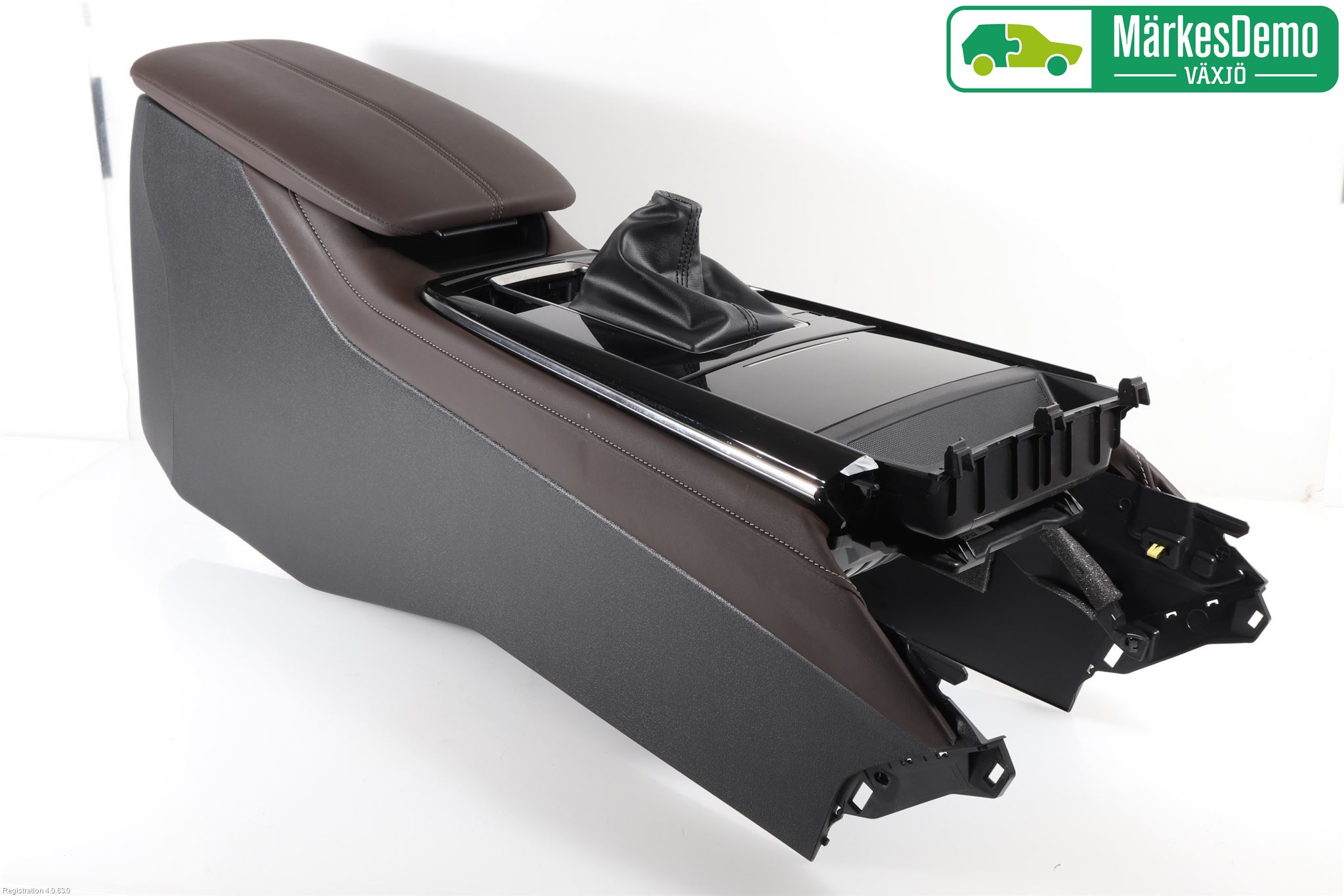 Mazda CX-30 20- Instrumentkonsoll Golv