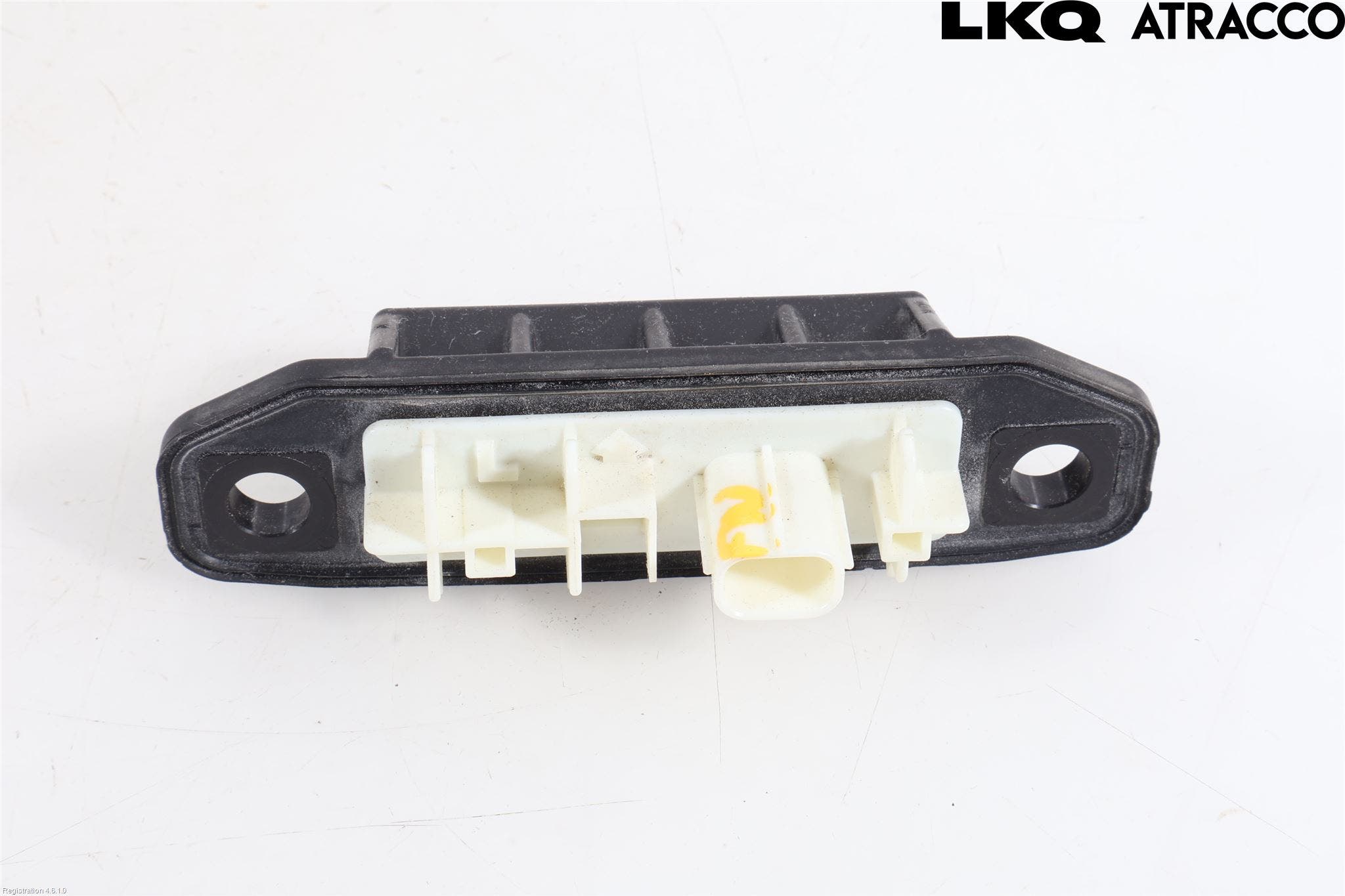 Toyota YARIS CROSS XP21 21- Bakluckehandtag