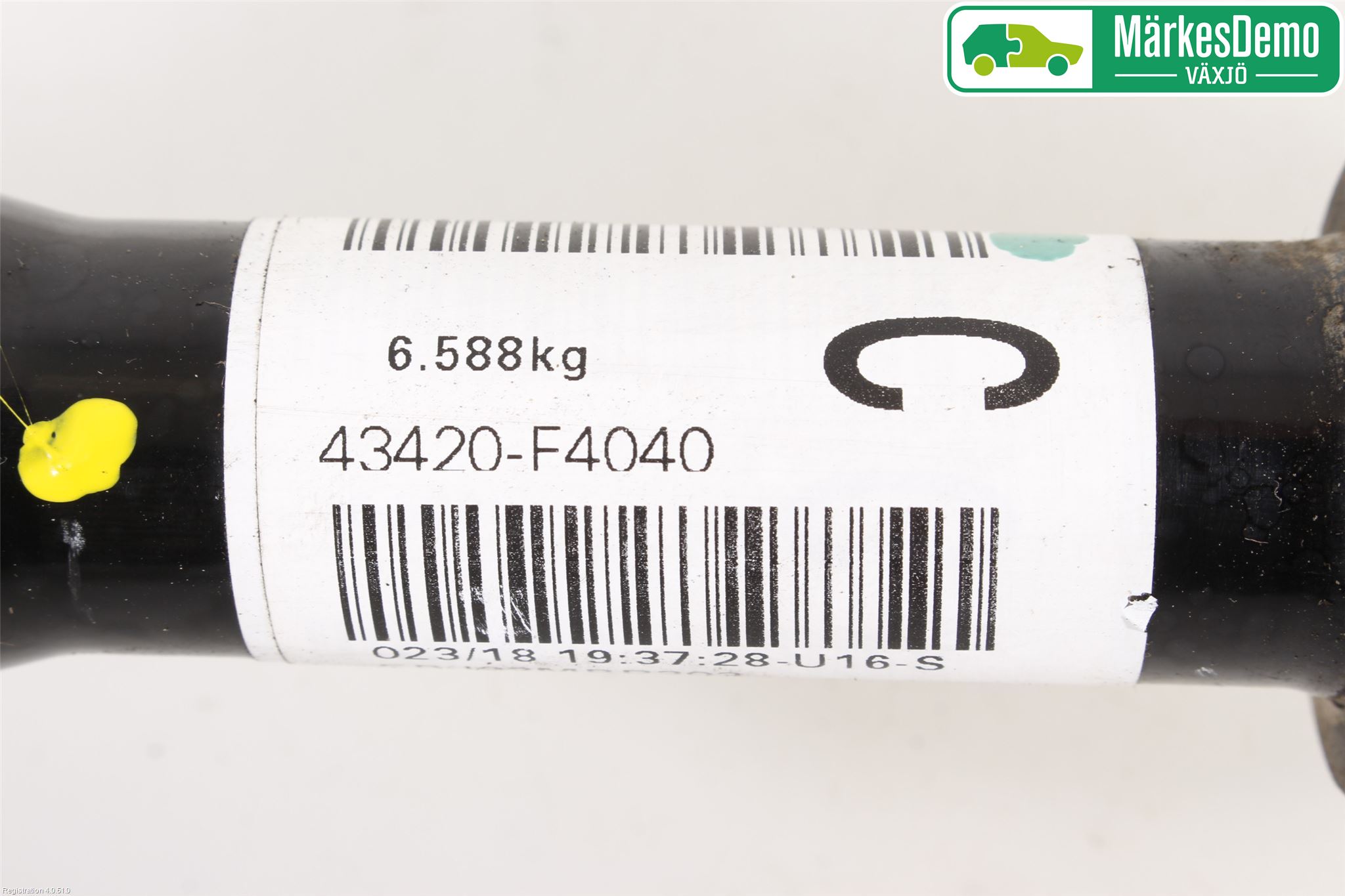 Toyota C-HR 16-23 Drivaxel Fram Vänster