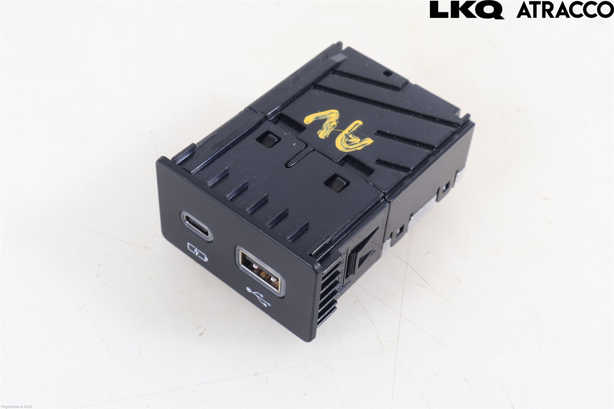 Lexus NX 300h 15-21 Usb Connection