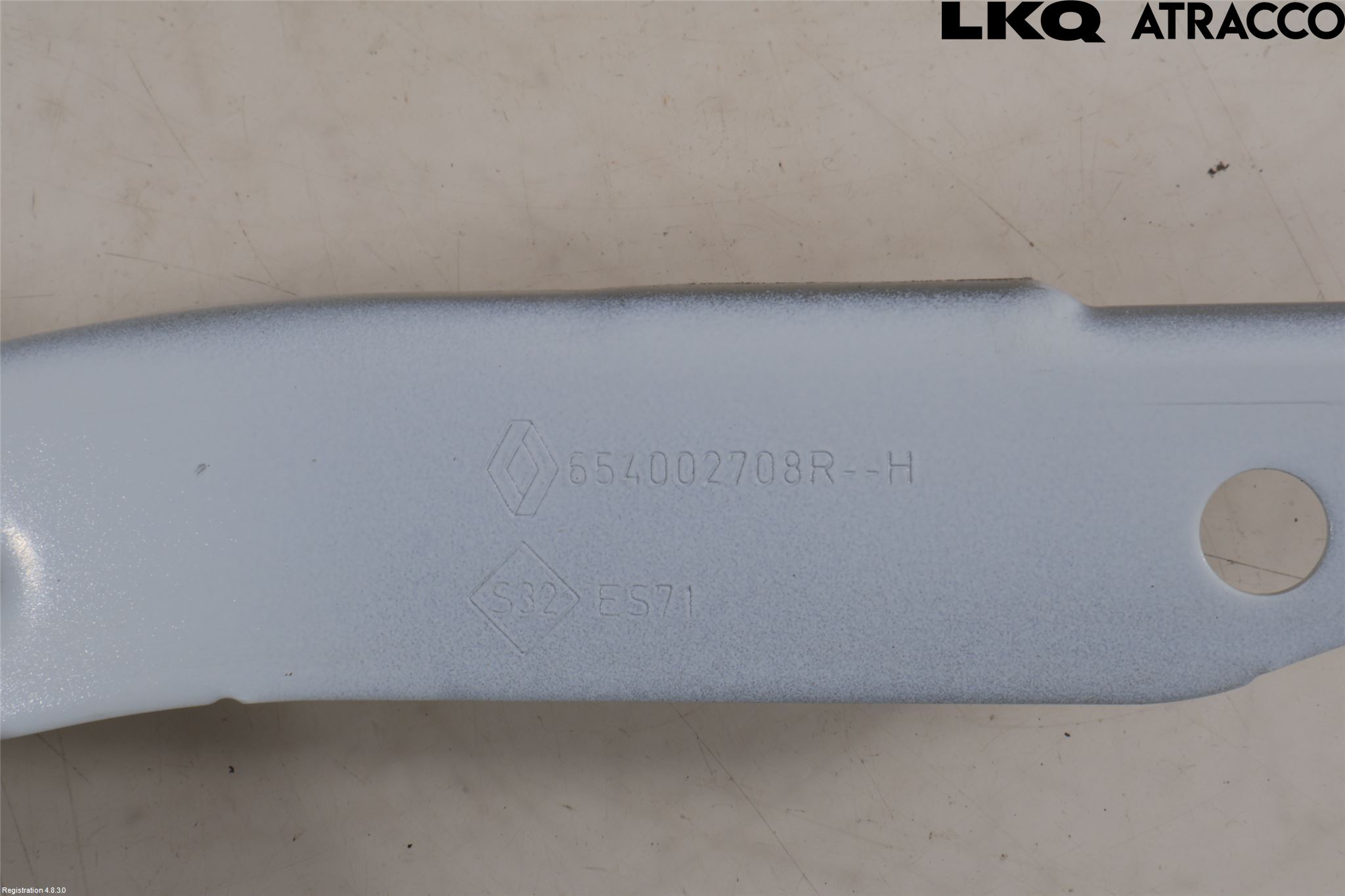 Renault KADJAR 15- Huvgångjärn