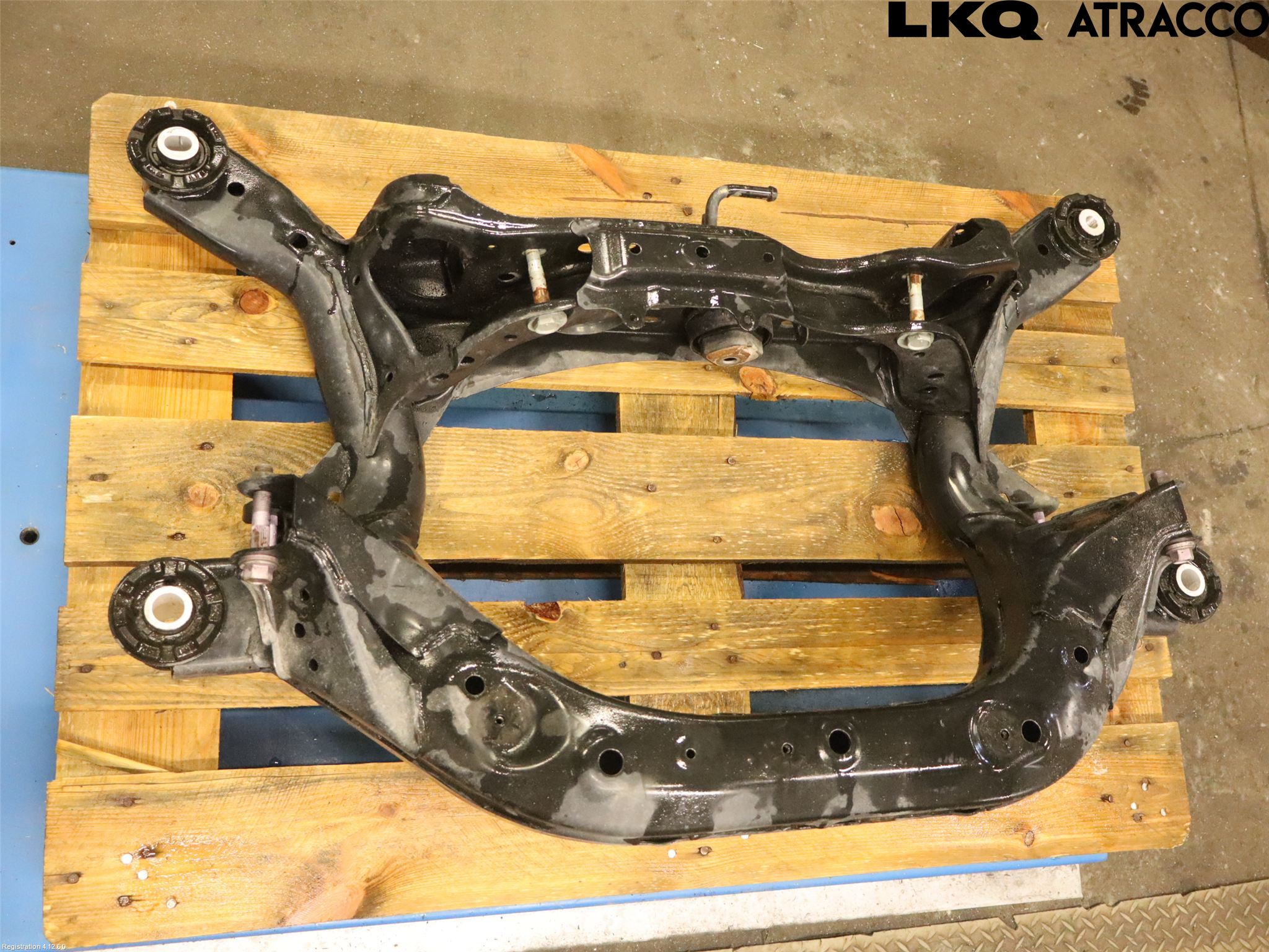 Toyota RAV4 19- Bakaxelbalk