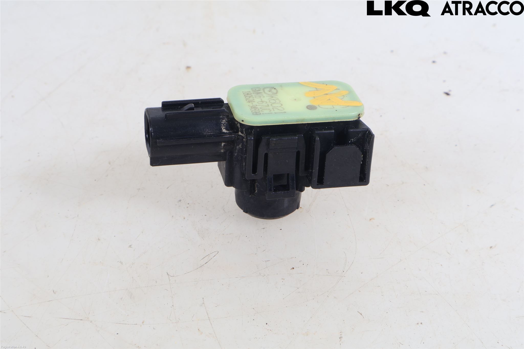 Mazda CX-5 17- Parkeringshjälp Frontsensor