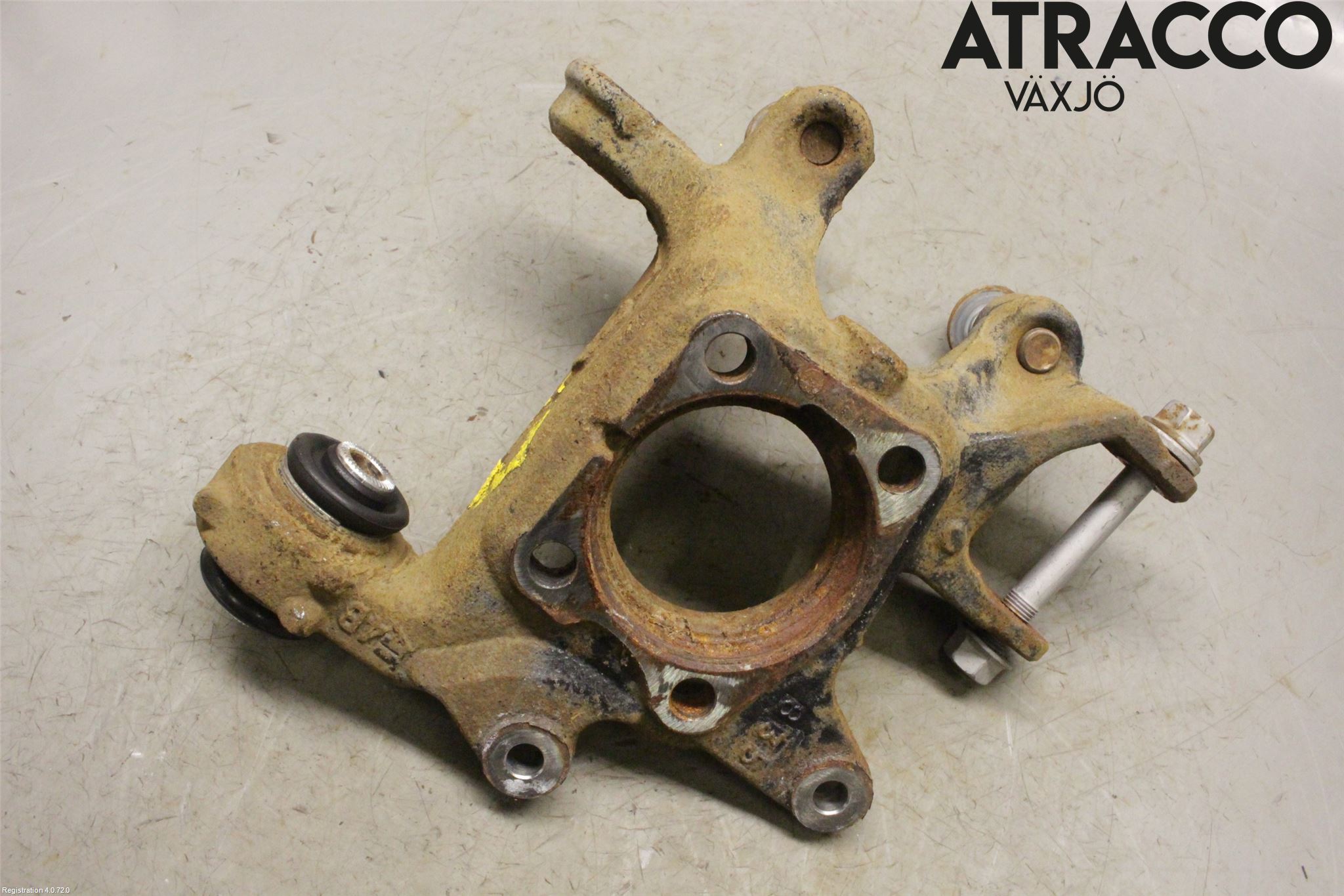 Lexus CT 200h Hjullagerhus-Spindel Vä B