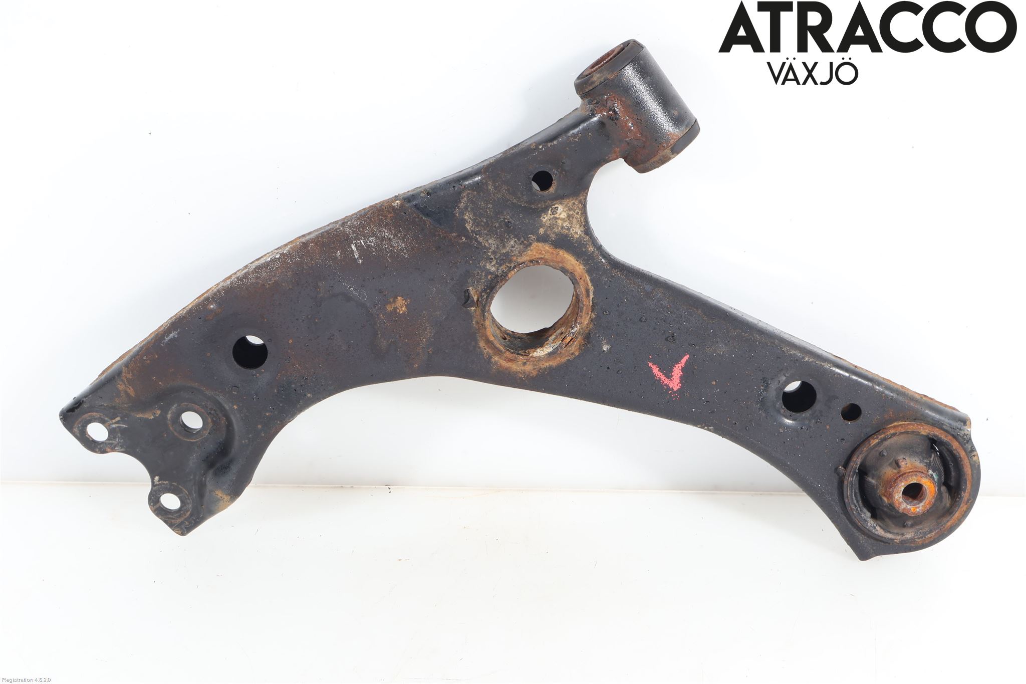Toyota AVENSIS 09-15 Bärarm Fram Undre Vä