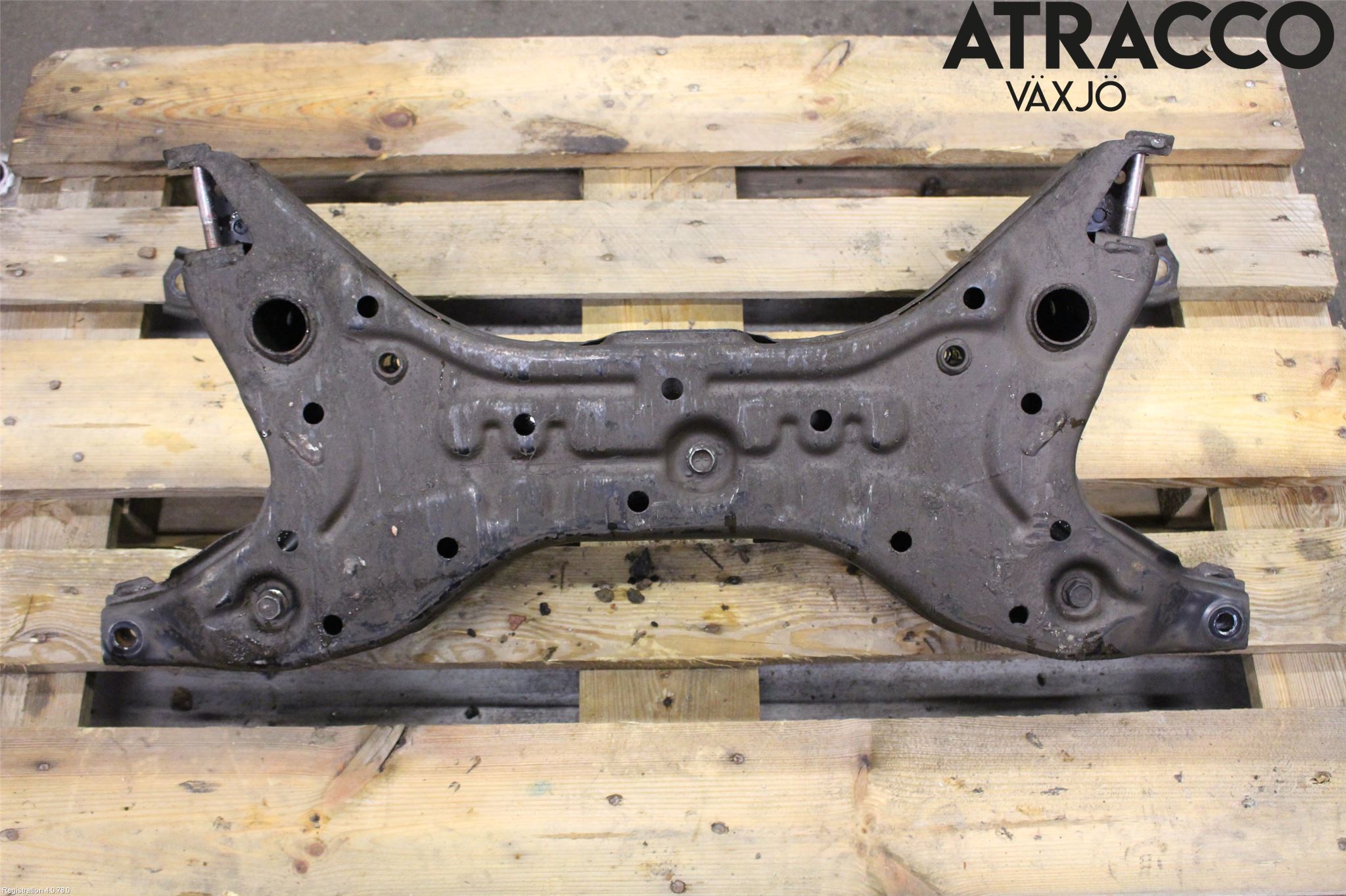 Mitsubishi SPACE STAR 13- Framvagnsbalk