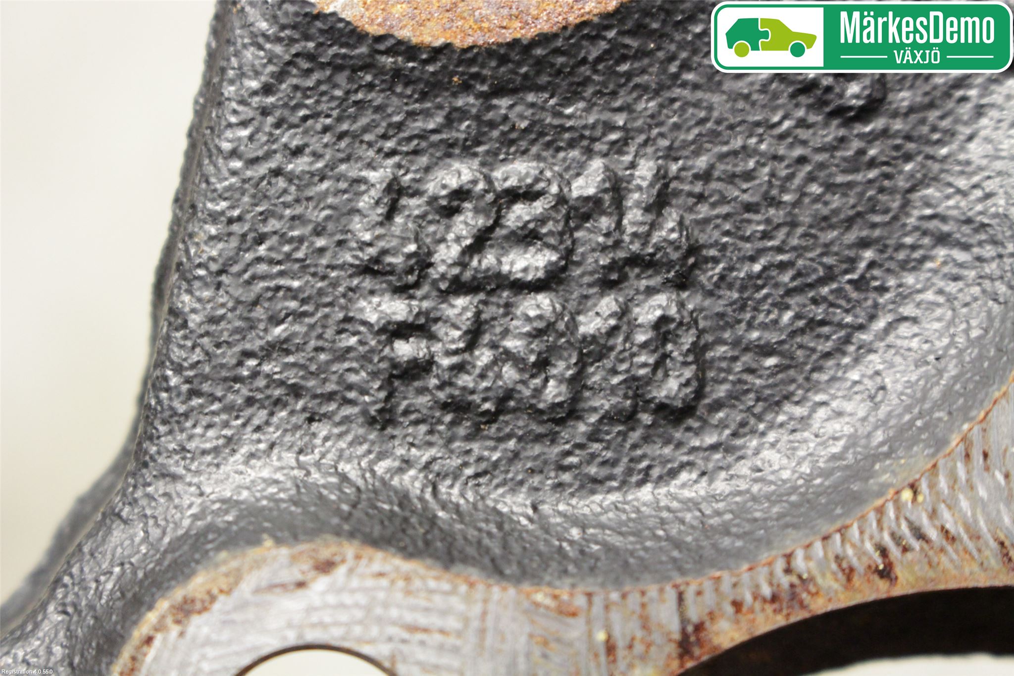 Toyota C-HR 16-23 Hjullagerhus-Spindel Vä B