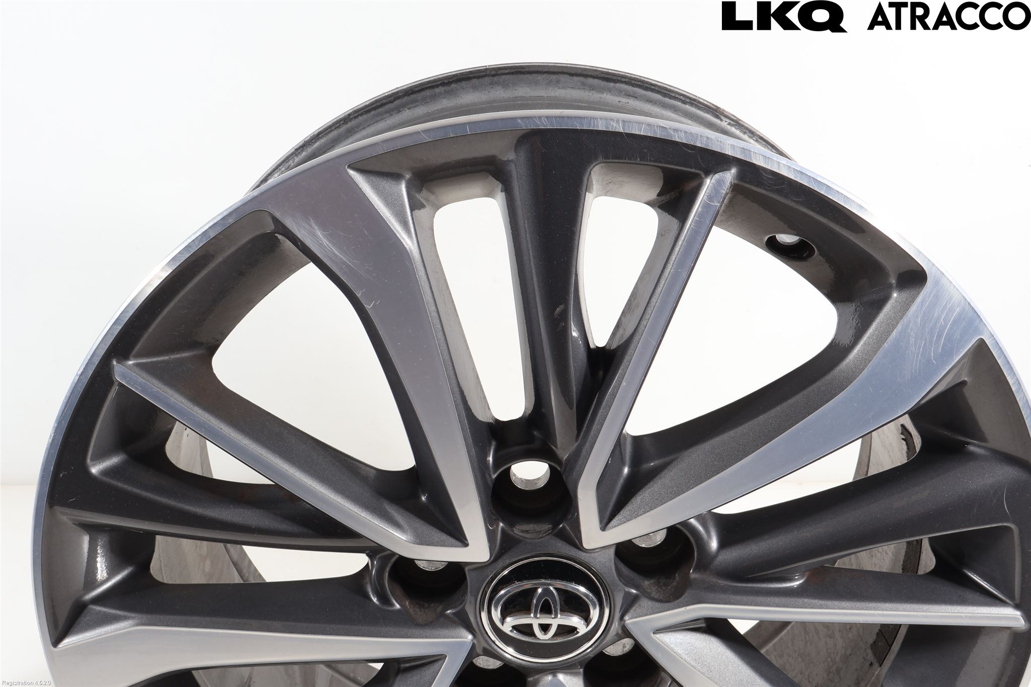 Toyota AVENSIS 16-18 Fälg Aluminium