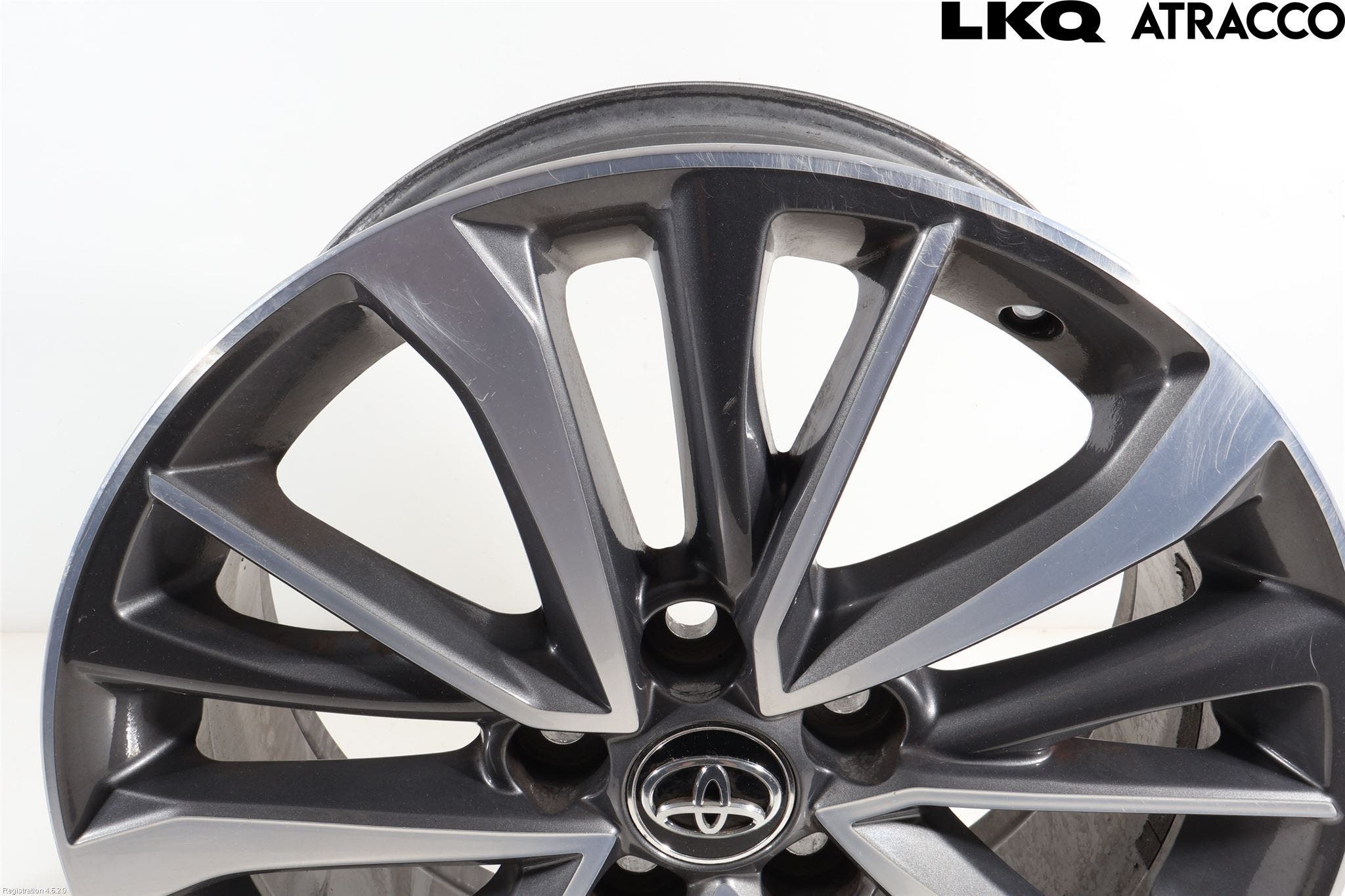 Toyota AVENSIS 16-18 Fälg Aluminium