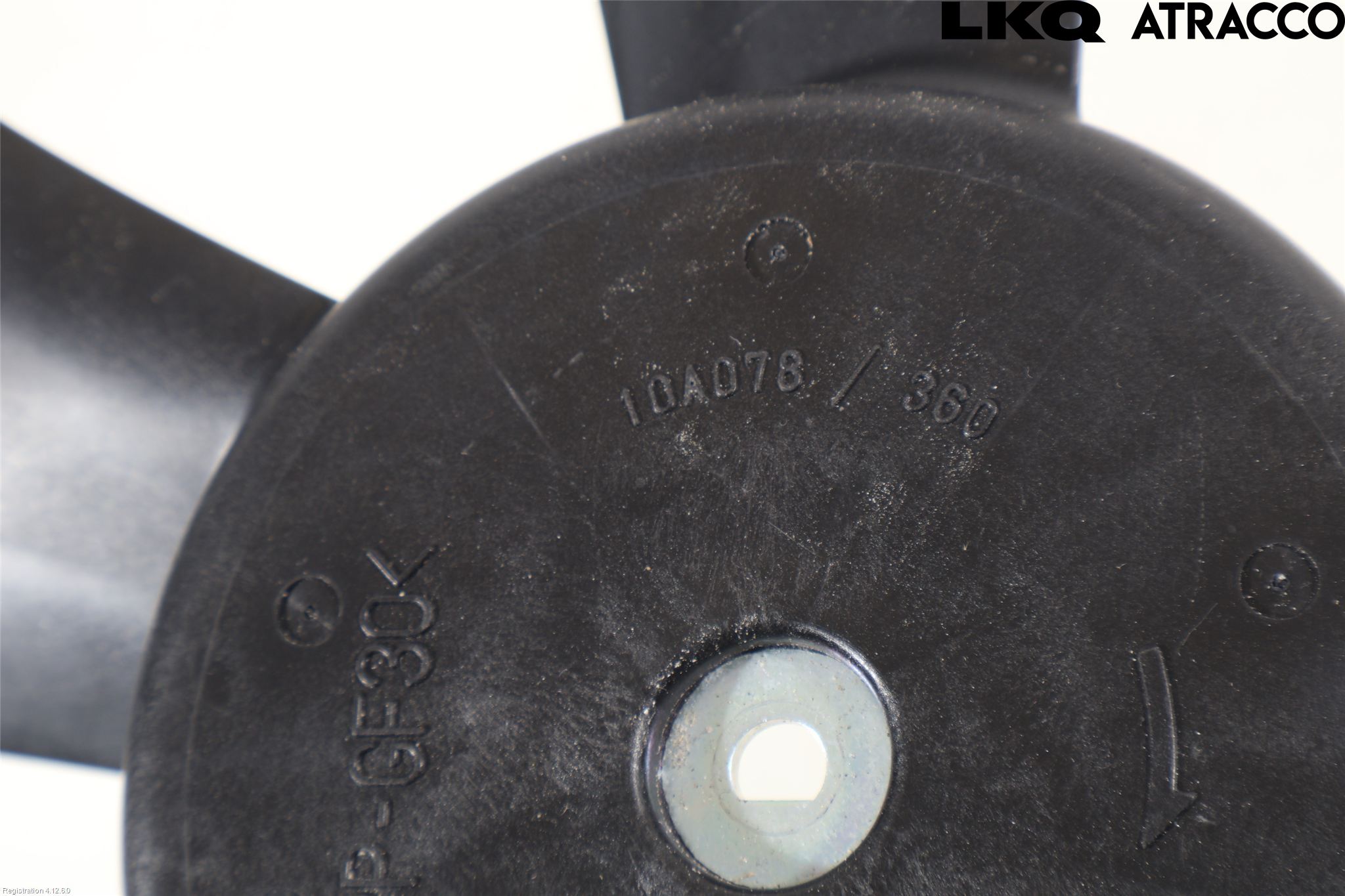 Suzuki SWIFT 17-24 Kylfläkt-Vinge