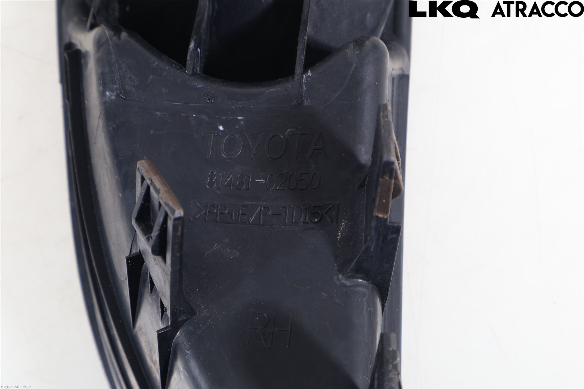 Toyota AURIS 07-09 Dimljussarg Fram