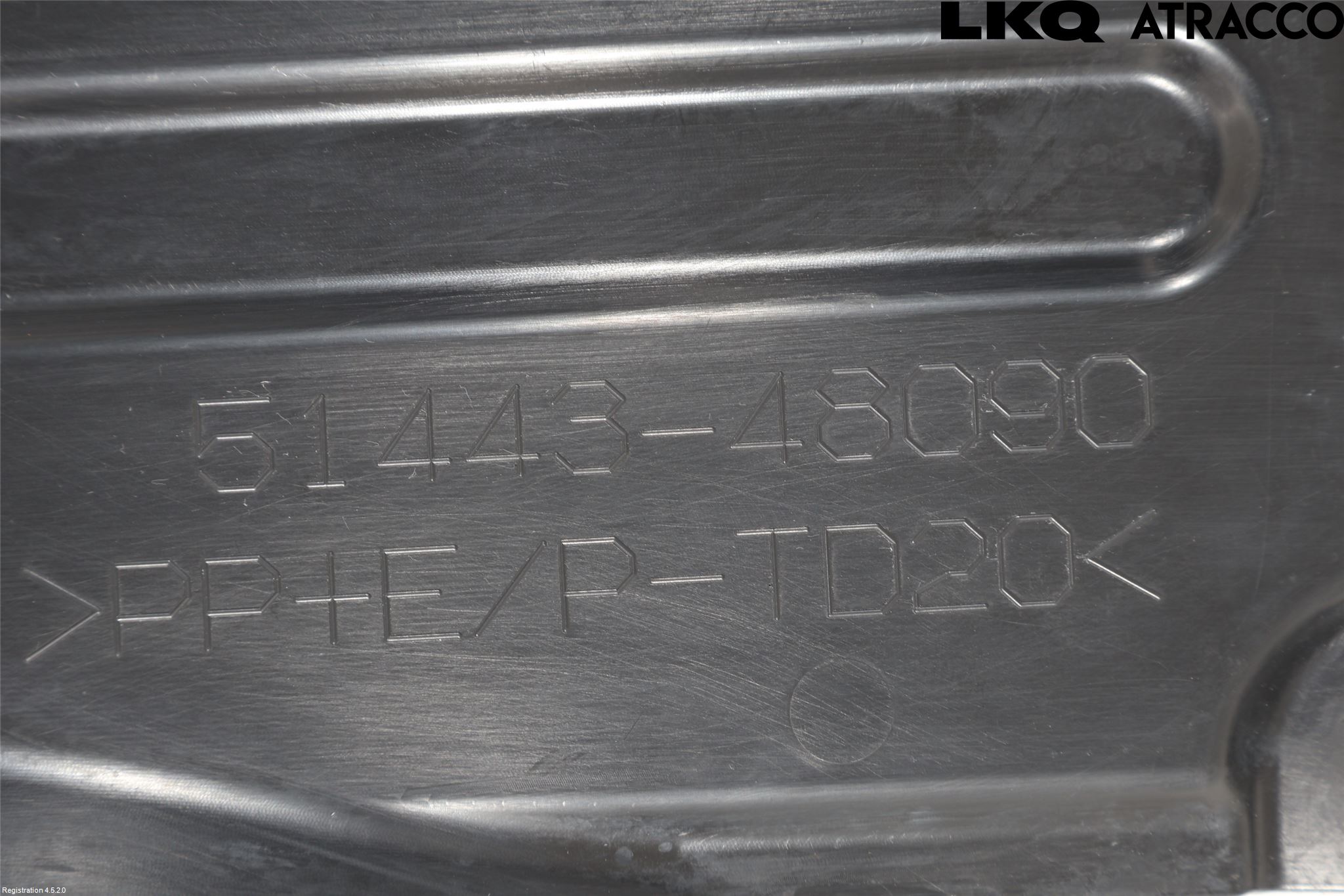 Toyota RAV4 13-18 Hasplåt Plåt-Plast