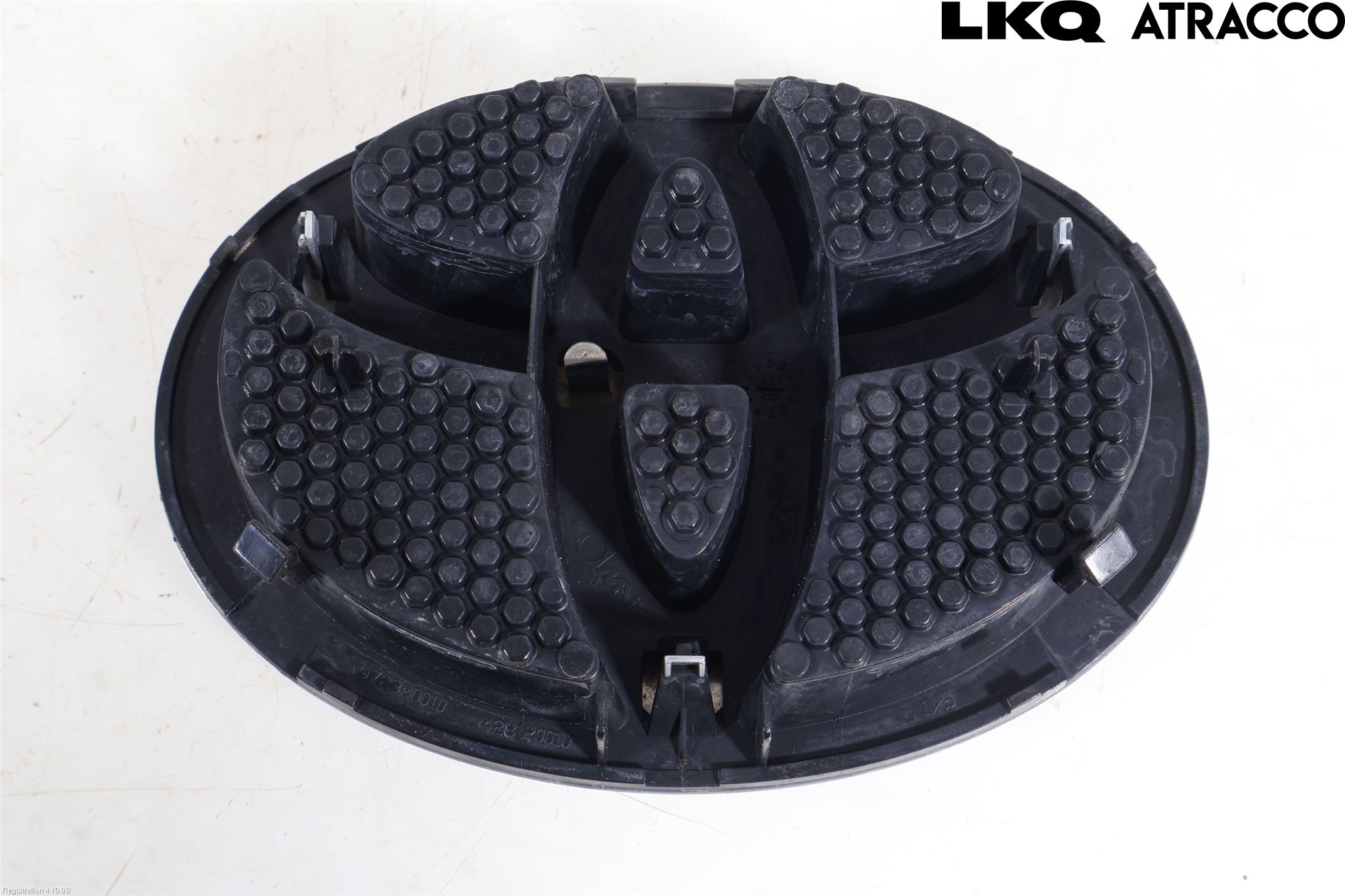 Toyota AURIS 07-09 Emblem