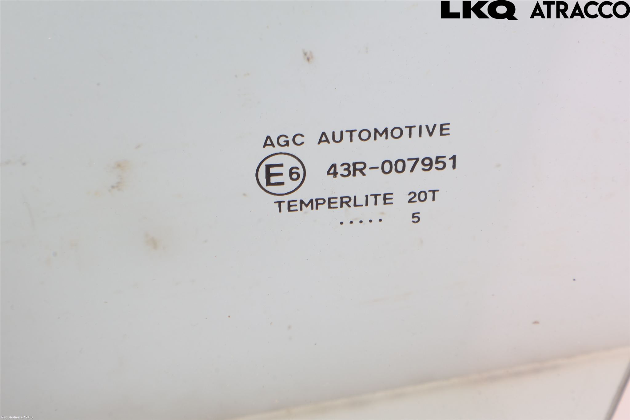Toyota YARIS XP21 20- Dörruta Fram Vänster
