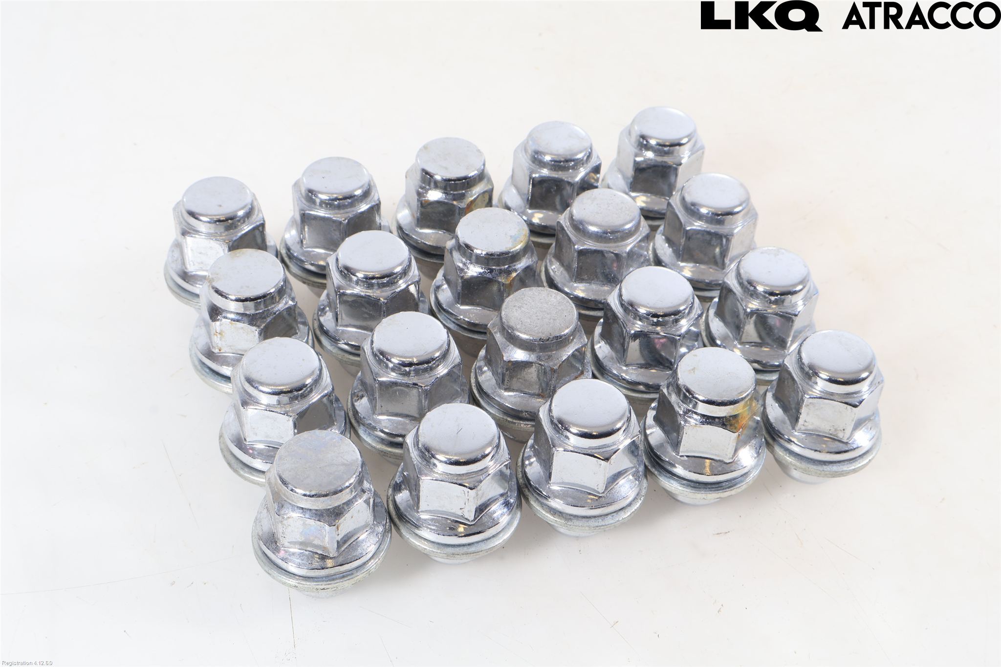 Toyota YARIS XP21 20- Hjulmutter-Bult-Sats