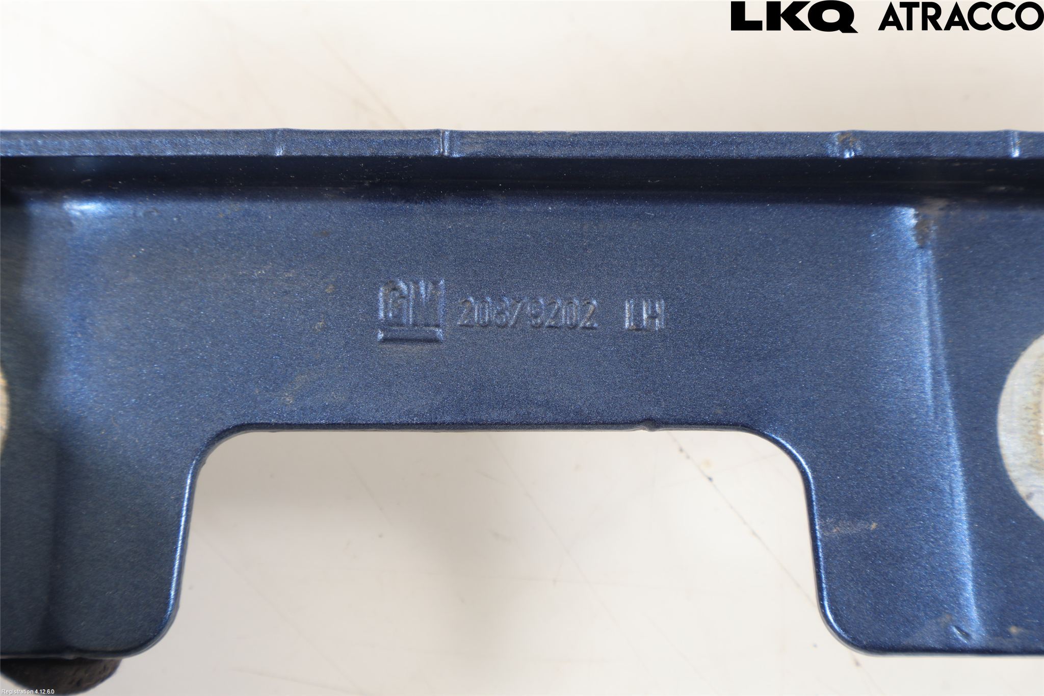Opel ASTRA J 10-15 Huvgångjärn