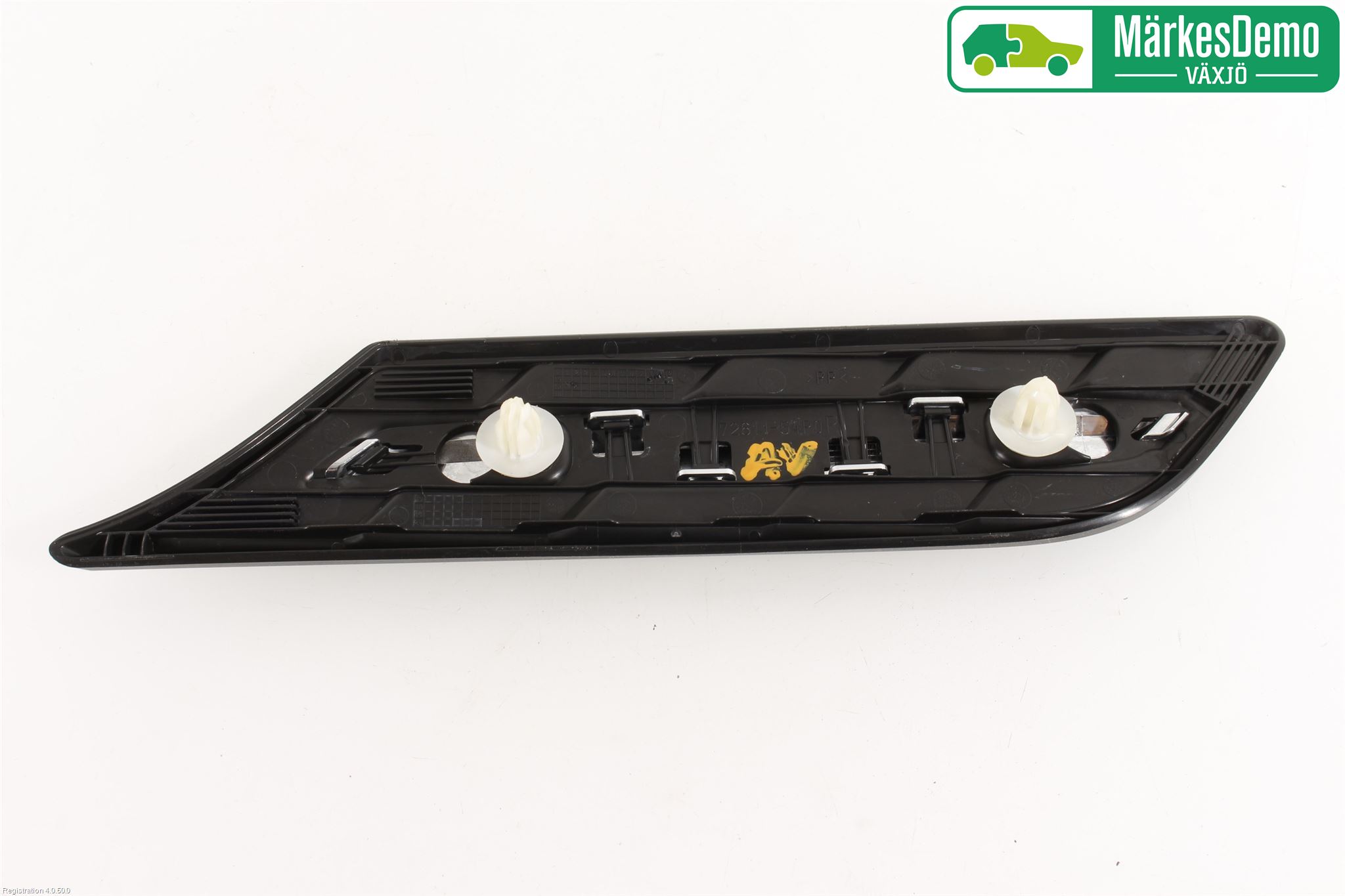 Suzuki VITARA 15- List Framskärm Hö