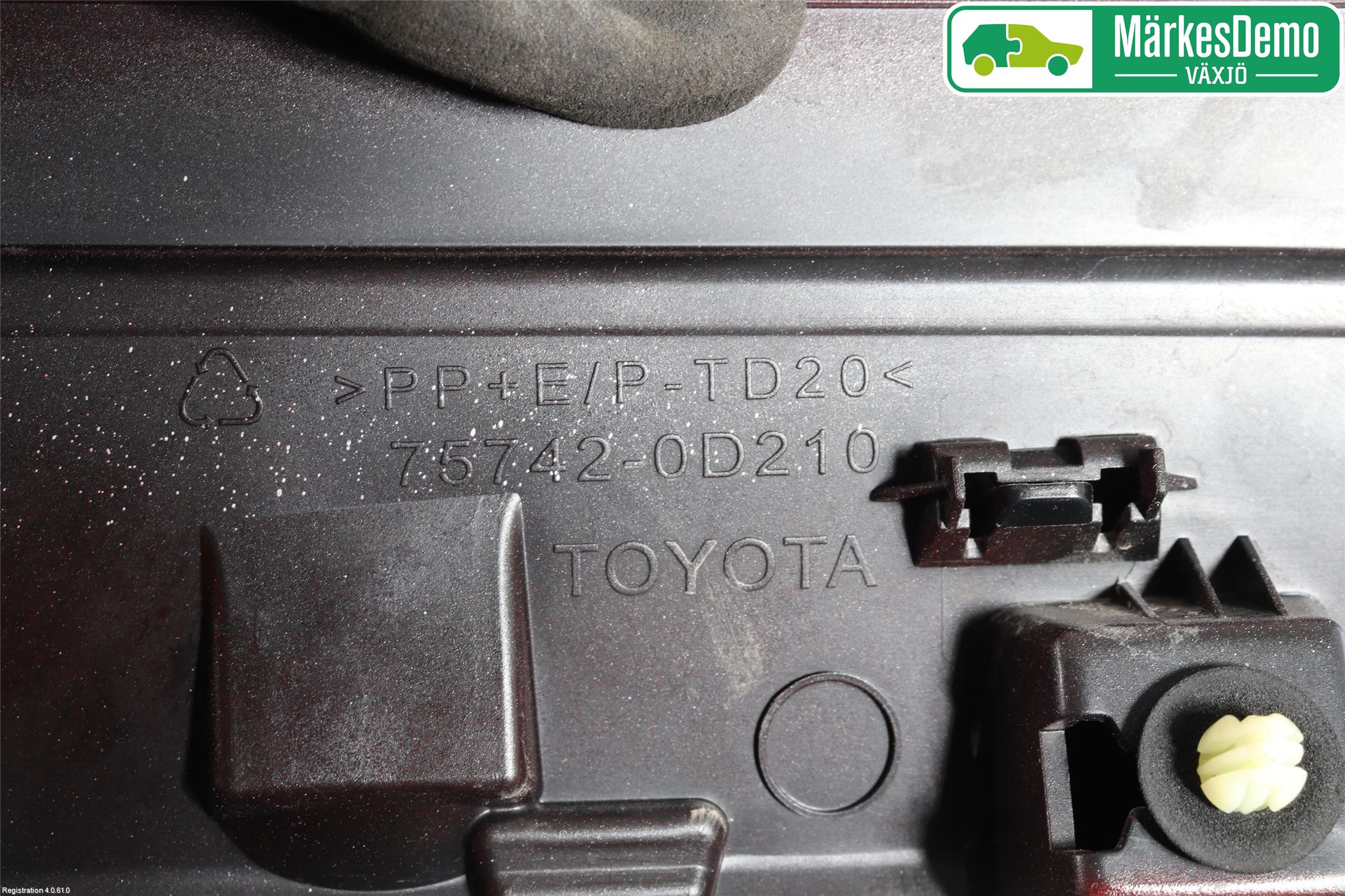 Toyota YARIS XP130 15-20 Dörr Dekorlist Bak Vä