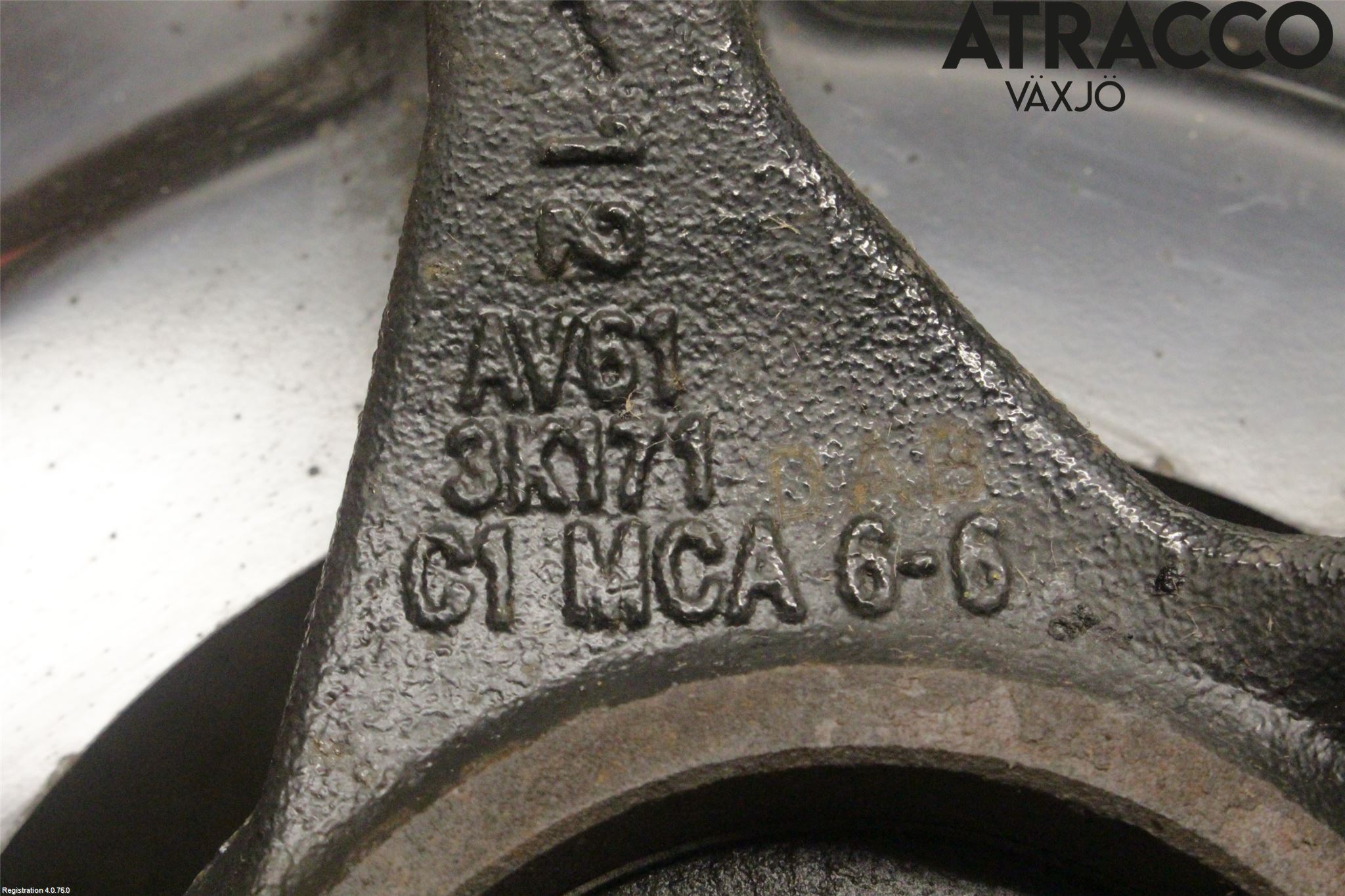 Ford FOCUS 11-14 Styrspindel Lagerhus Vä