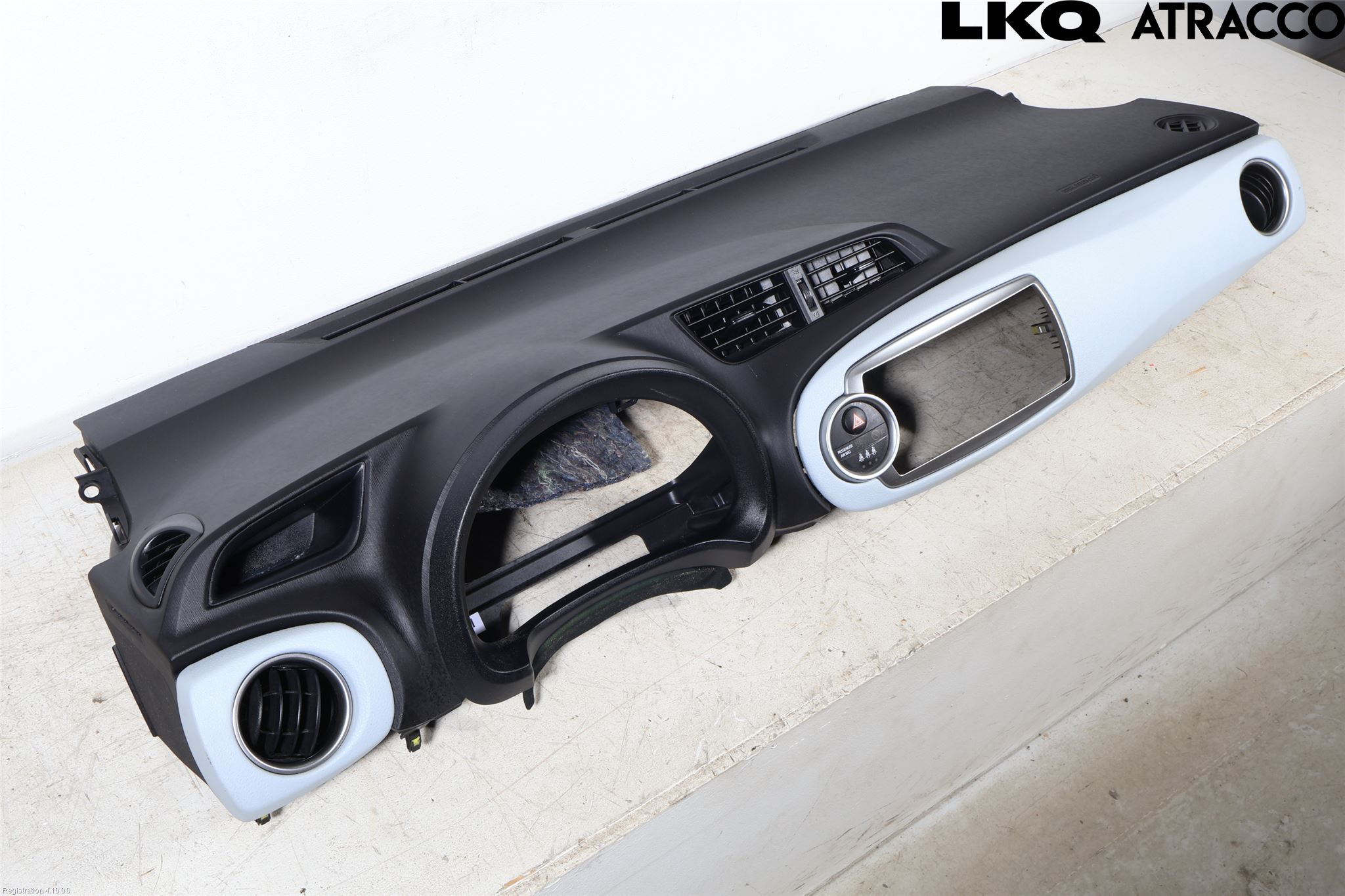 Toyota YARIS XP130 12-14 Instrumentbräda