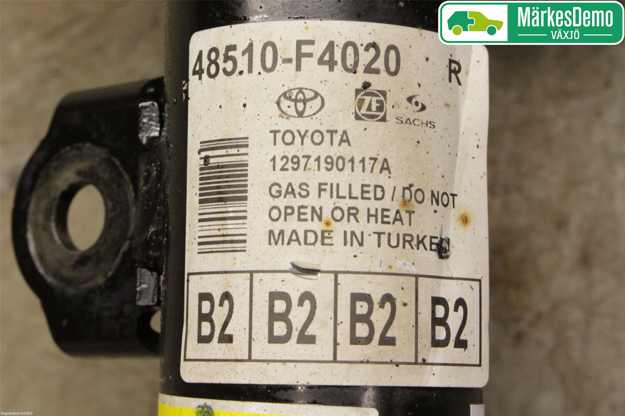 Toyota C-HR 16-23 Fjäderben Fram Höger