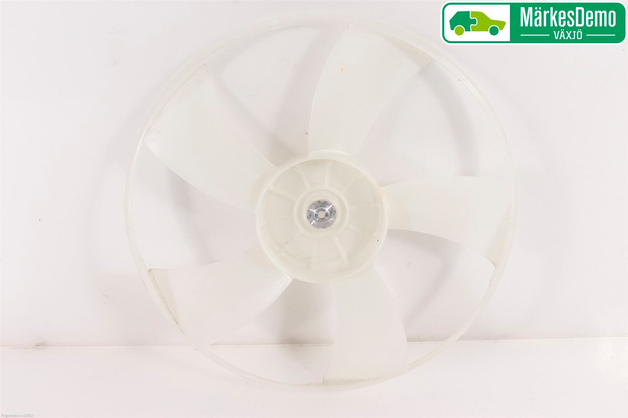 Toyota YARIS XP130 15-20 Kylfläkt-Vinge