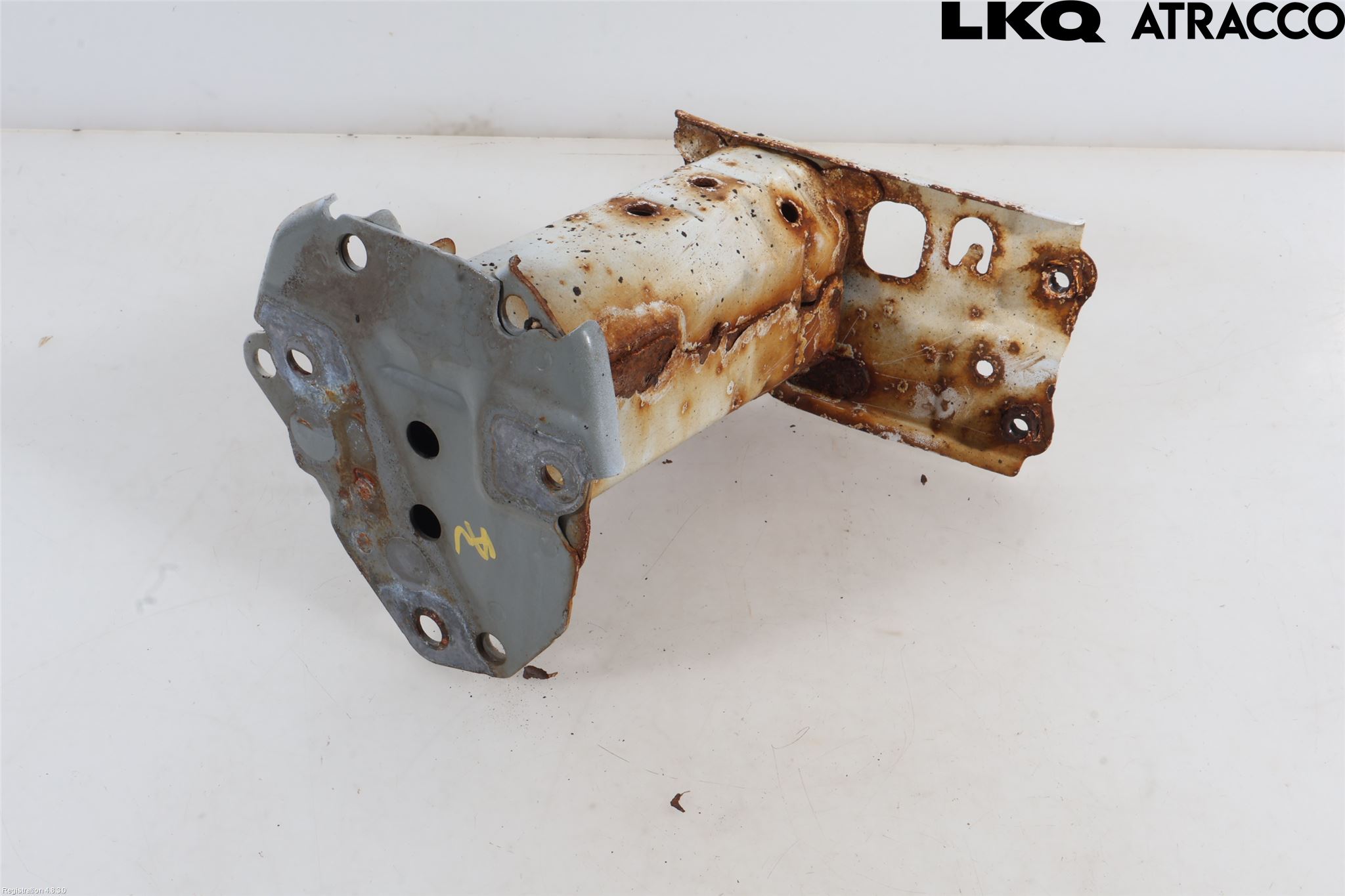 Toyota AVENSIS 16-18 Stötfångarbärjärn Bak