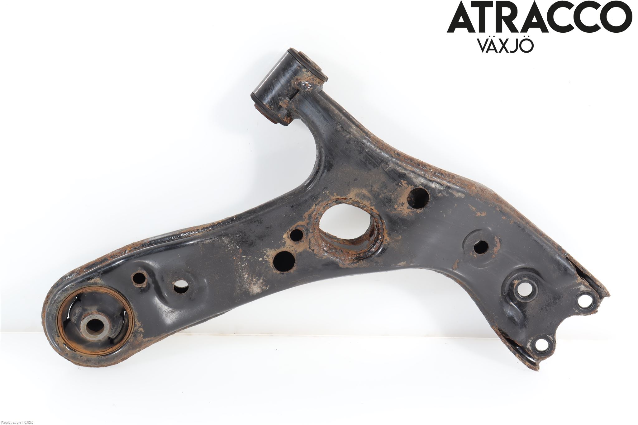 Toyota AVENSIS 09-15 Bärarm Fram Undre Vä