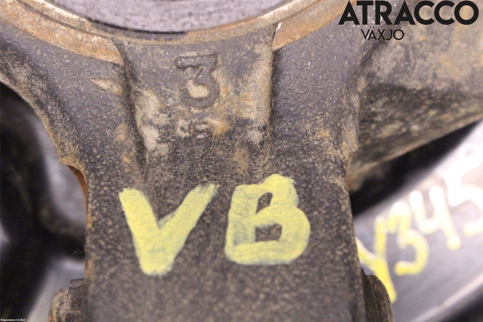 Honda E 20-23 Hjullagerhus-Spindel Vä B