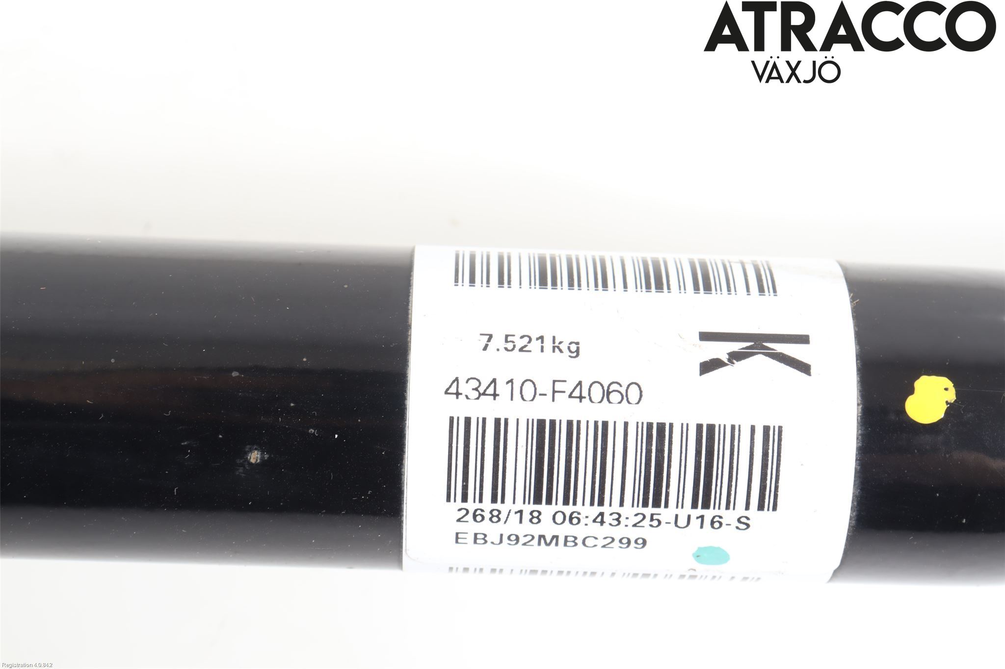 Toyota C-HR 16-23 Drivaxel Fram Höger