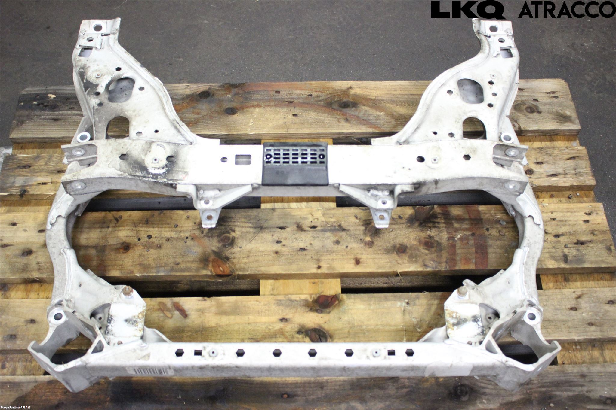 BMW 1 E87/81 5D/3D 03-11 Framvagnsbalk