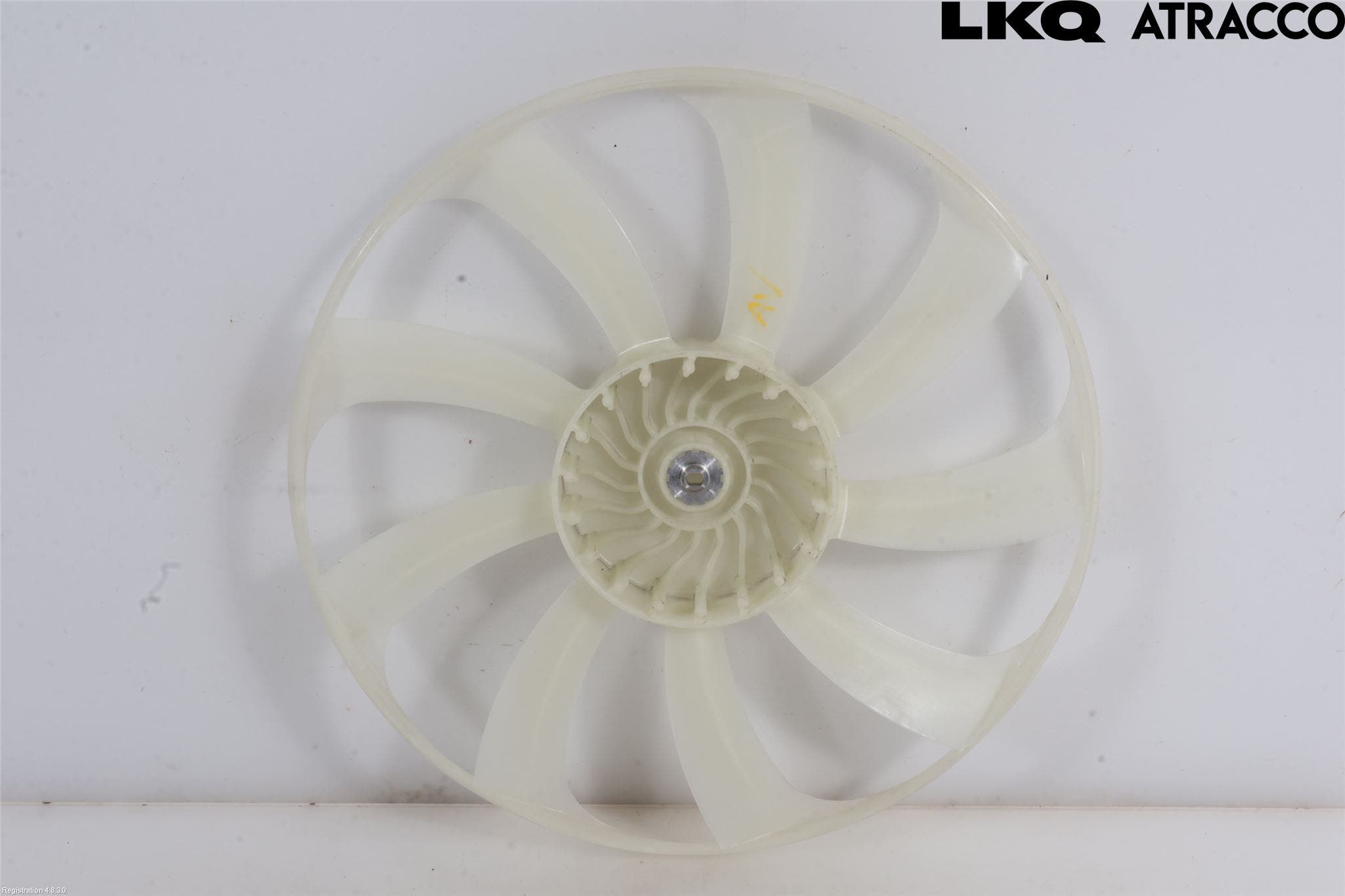 Toyota YARIS XP21 20- Kylfläkt-Vinge