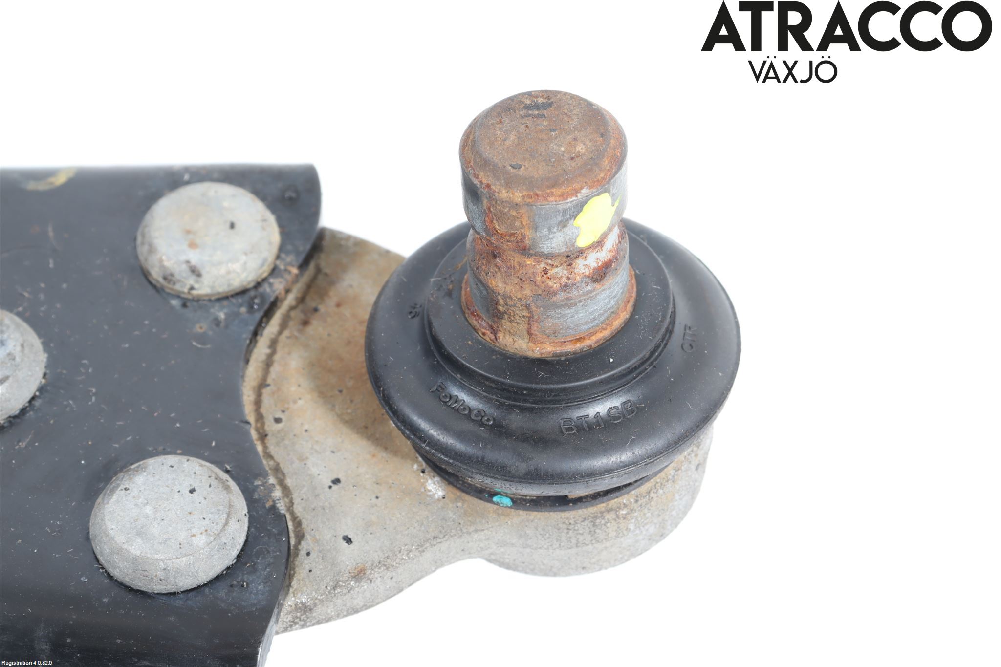 Ford FOCUS 19- Bärarm Fram Undre Vä