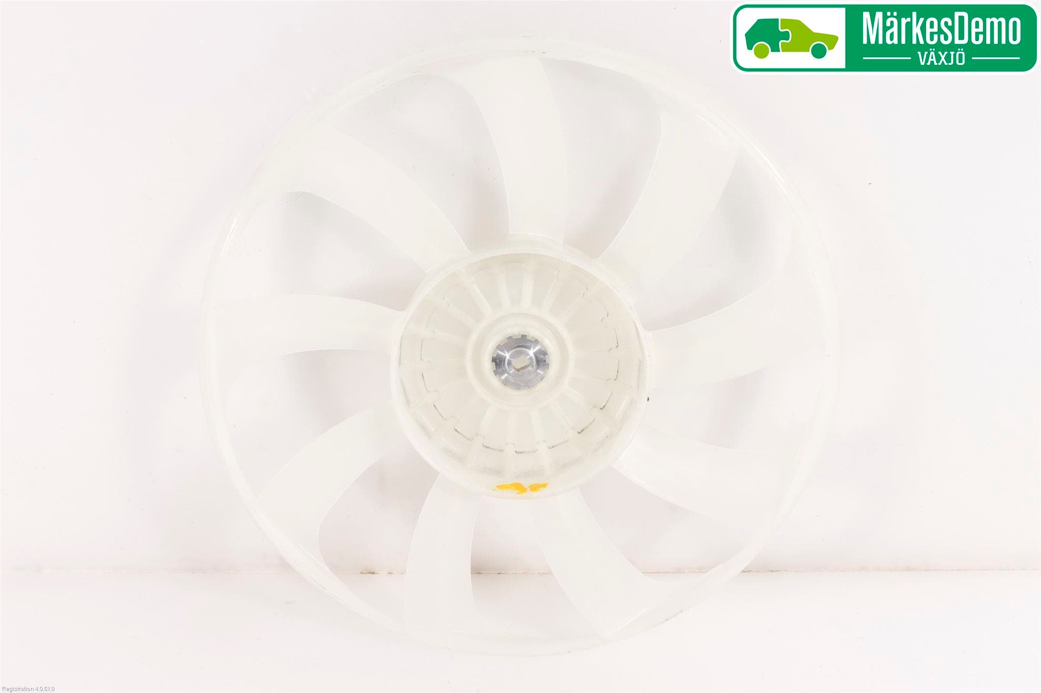 Toyota AURIS 13-19 Kylfläkt-Vinge