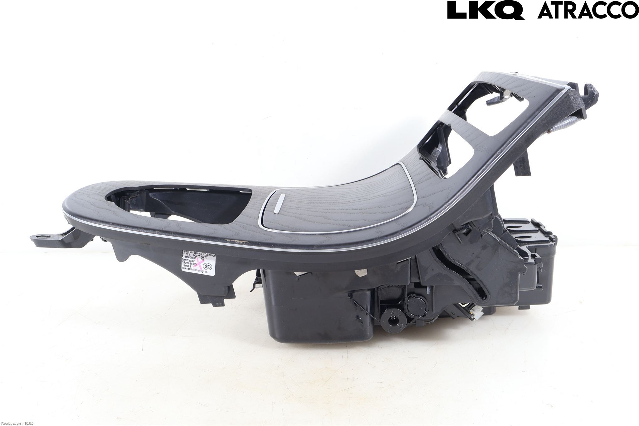 Mercedes-Benz MB E-KLASS (W213) 16-23 Instrumentkonsoll Mitt
