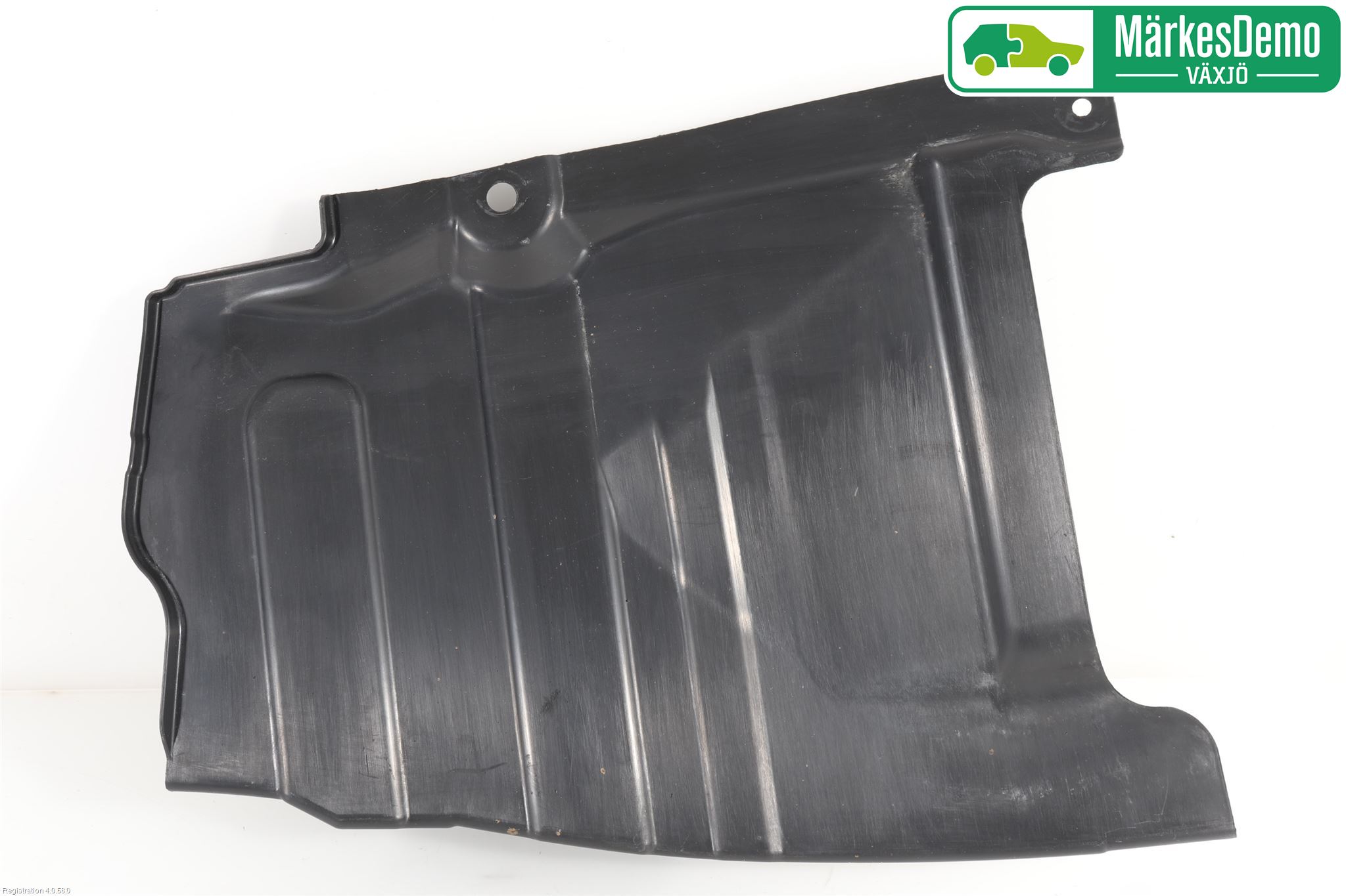 Toyota RAV4 13-18 Hasplåt Plåt-Plast