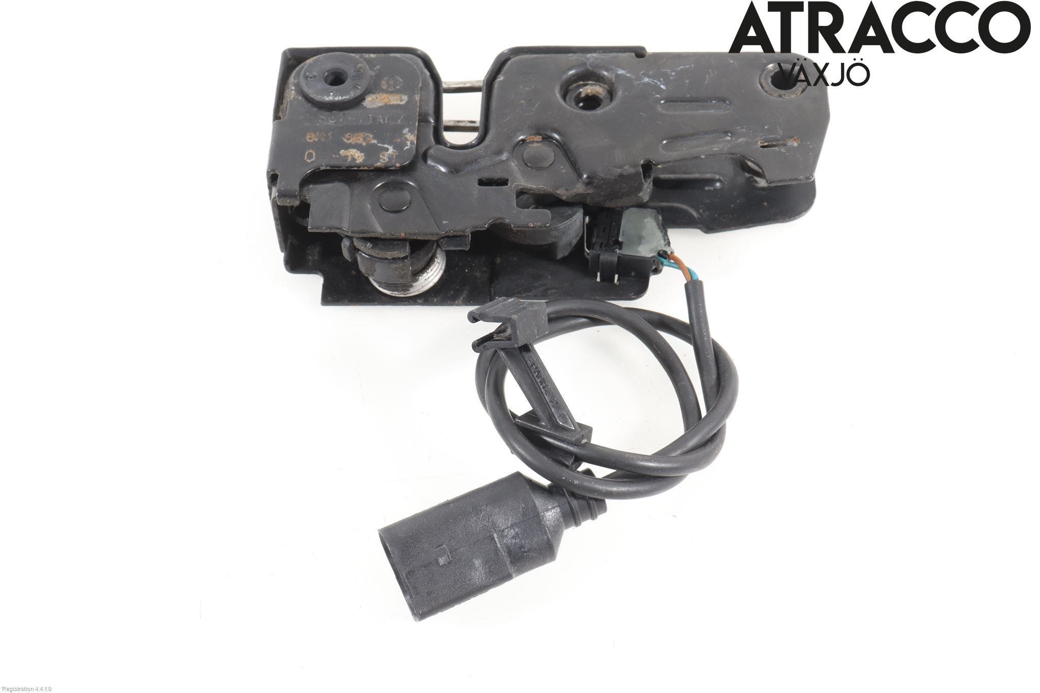 Audi A4 ALLROAD 09-16 Huvlås