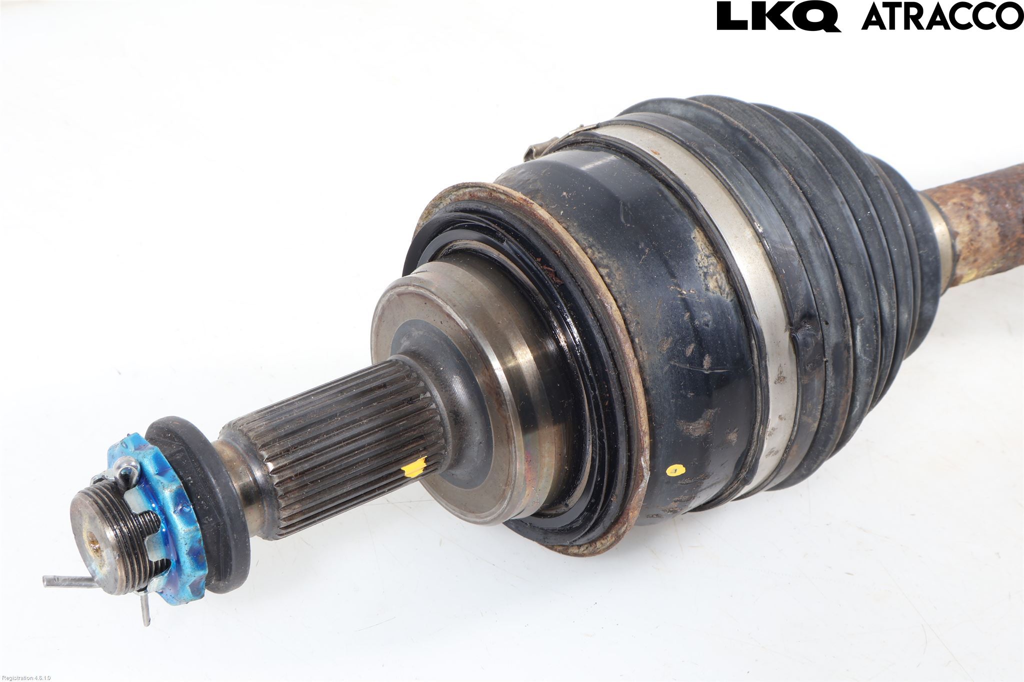 Toyota HILUX 16- Drivaxel Fram Höger