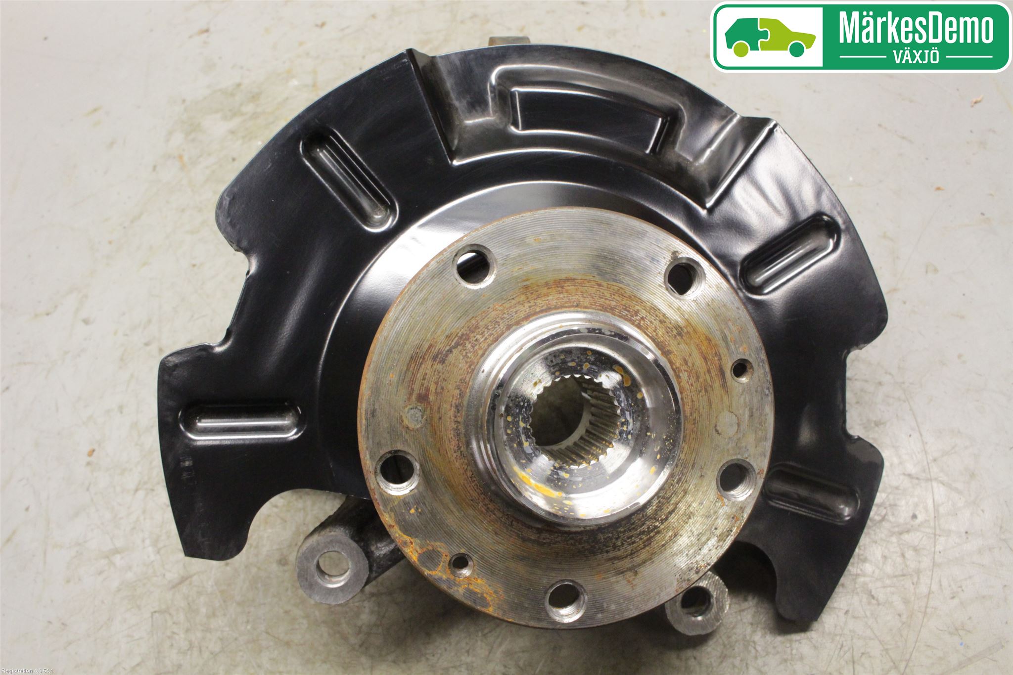 Suzuki VITARA 15- Styrspindel Lagerhus Vä