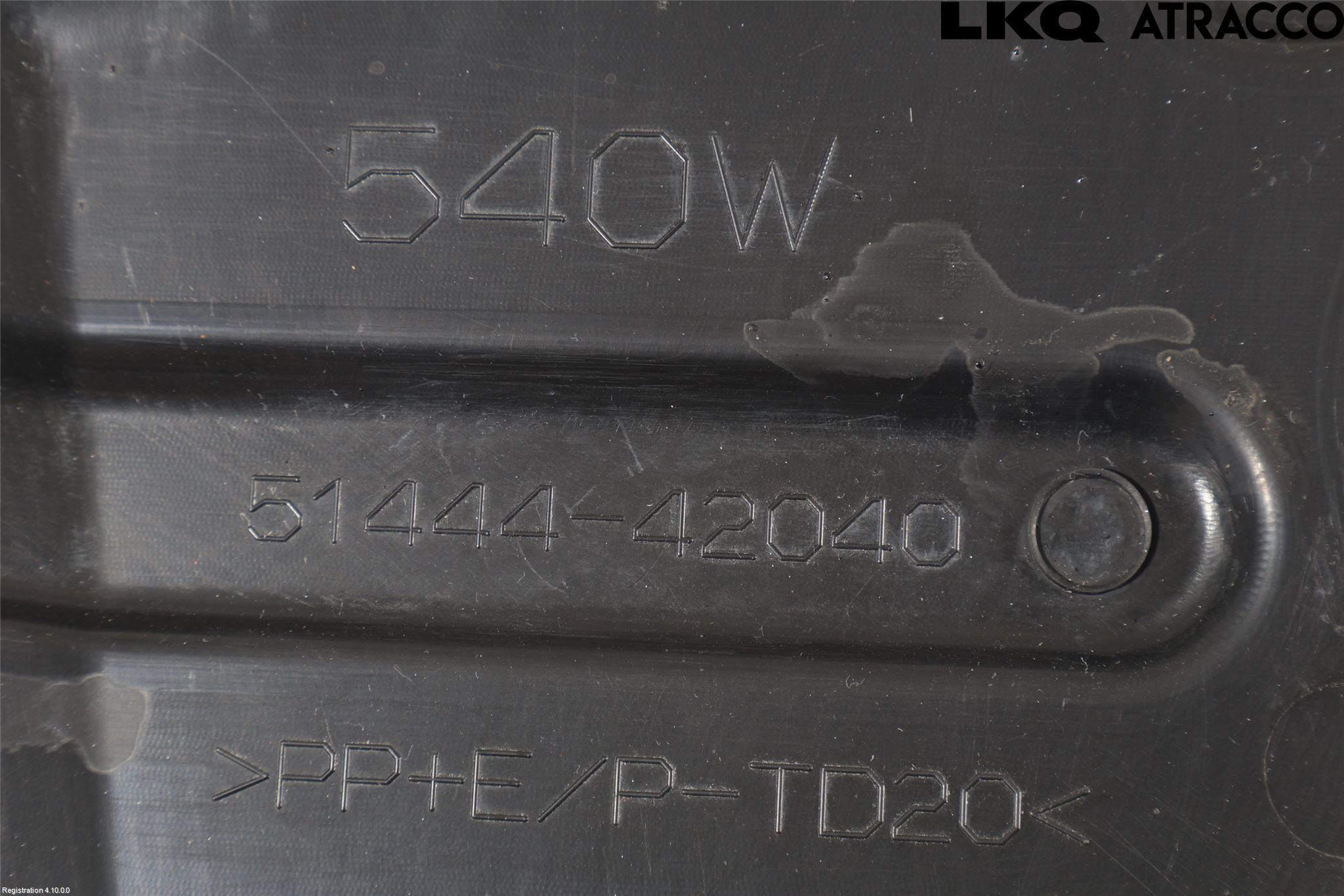 Toyota RAV4 13-18 Hasplåt Plåt-Plast