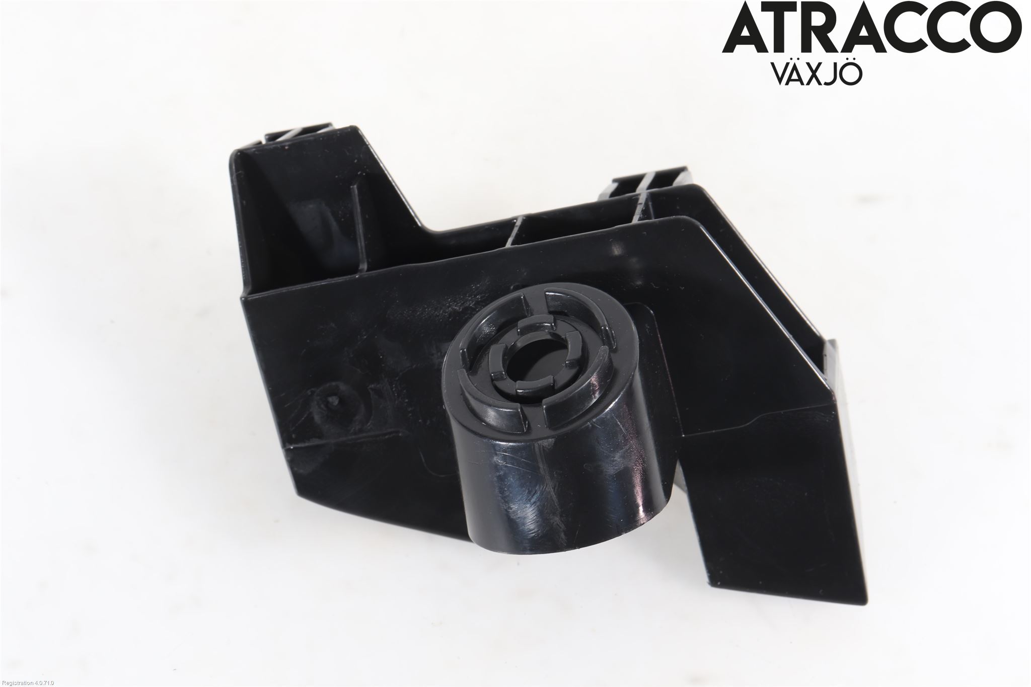 Toyota AURIS 13-19 Stötfångarfäste Bak Hö